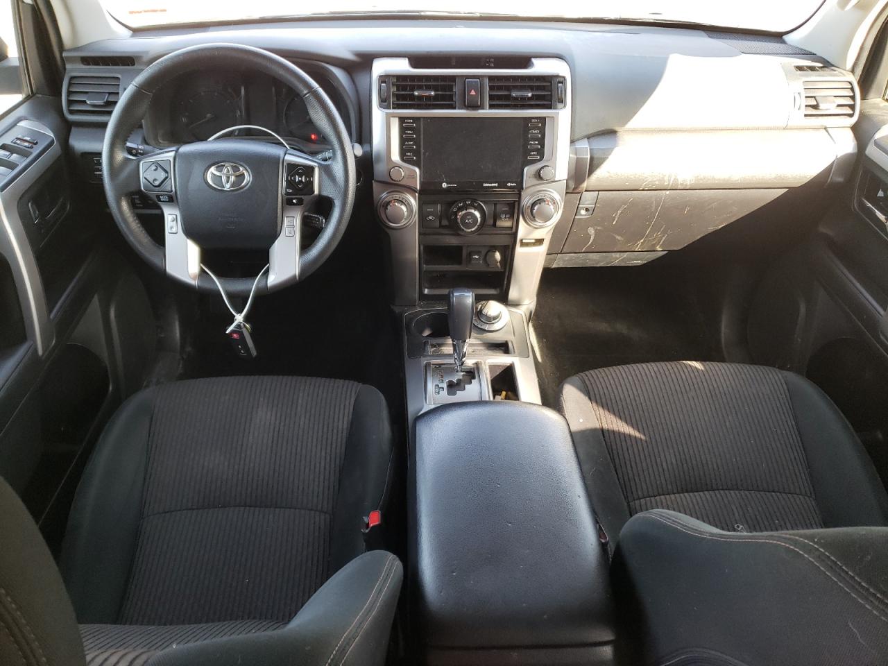 2022 Toyota 4runner Trail White vin: JTETU5JR5N6000569