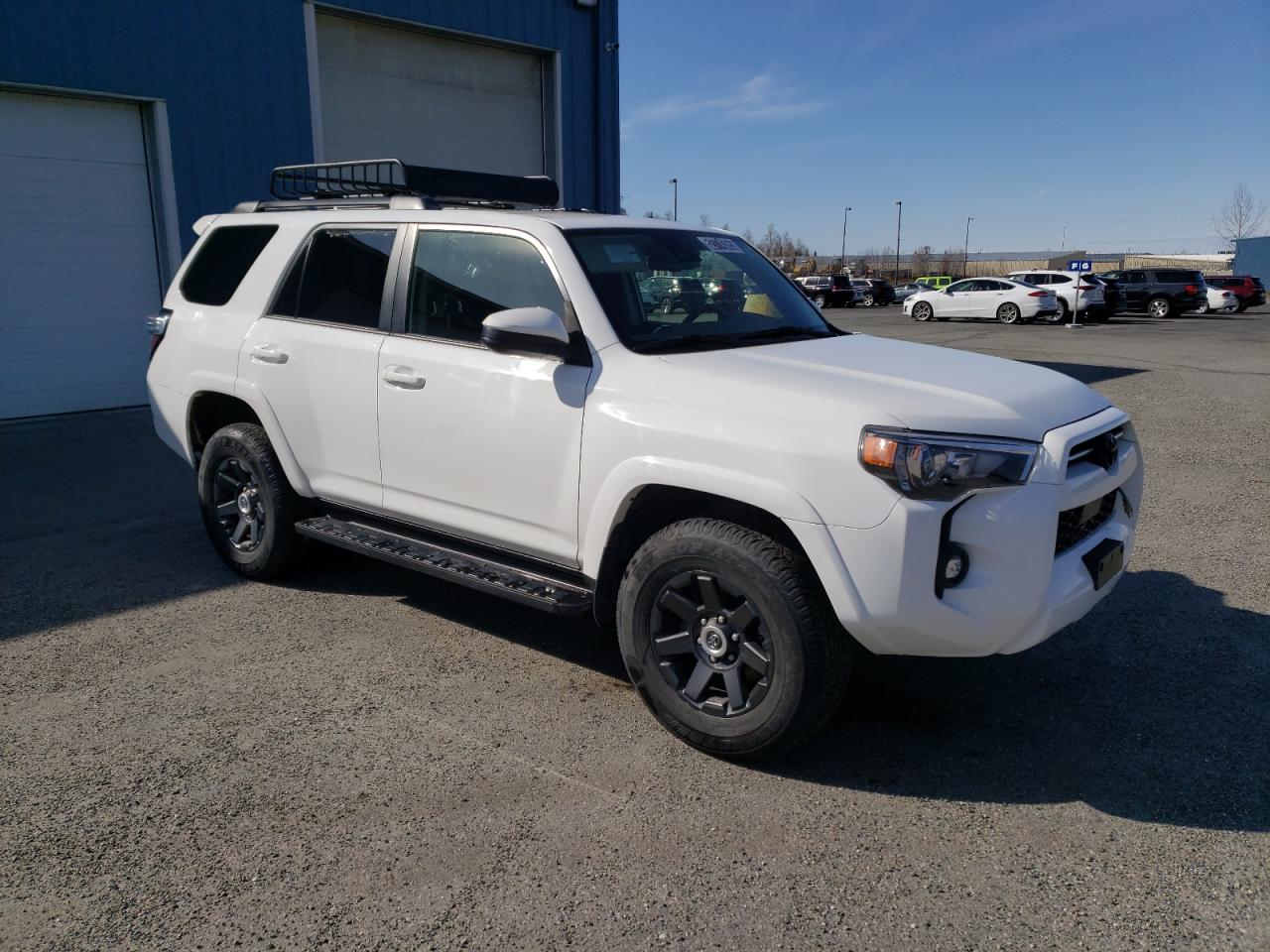 2022 Toyota 4runner Trail White vin: JTETU5JR5N6000569