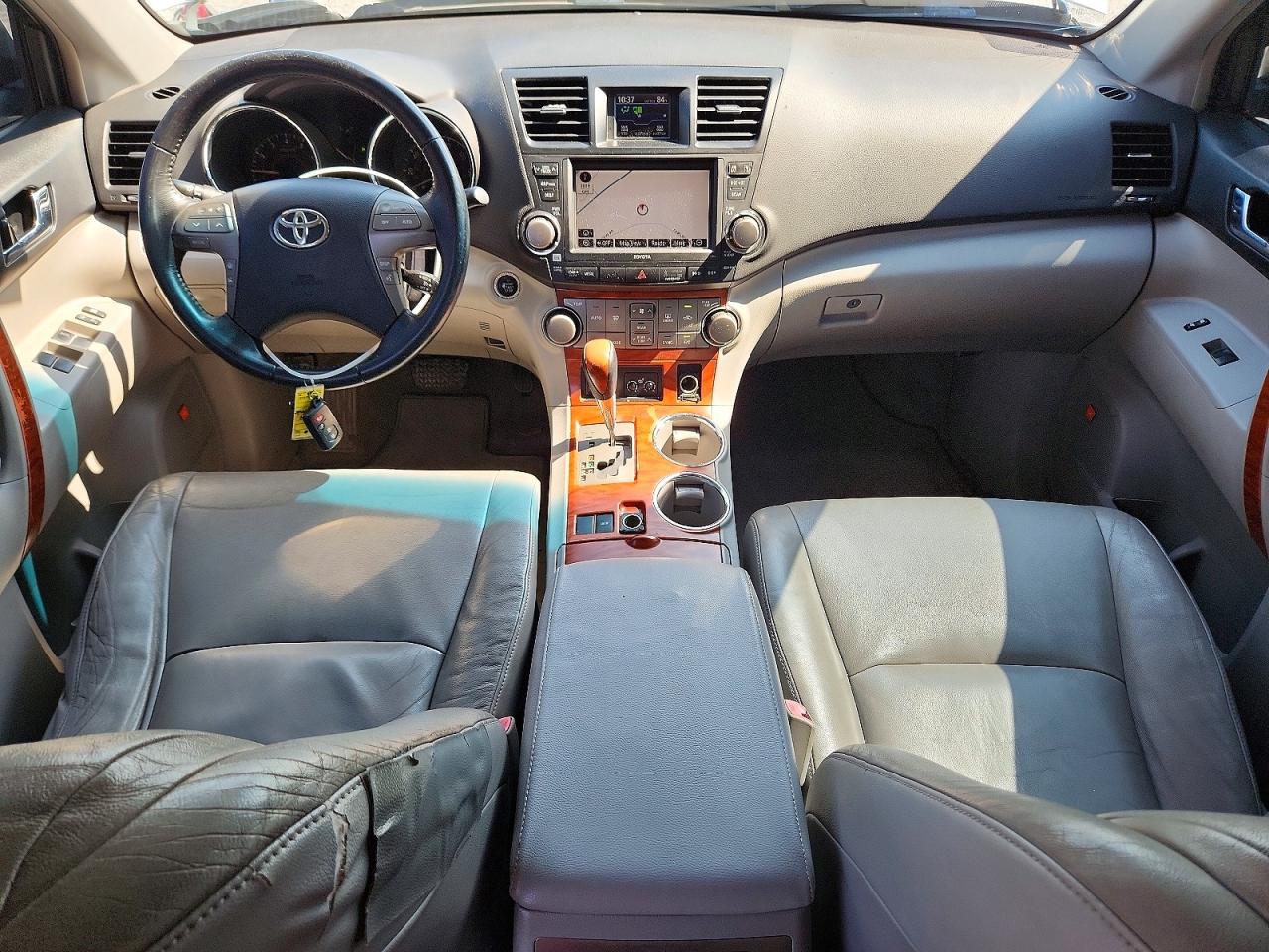2010 Toyota Highlander White vin: JTEYK3EH9A2101889