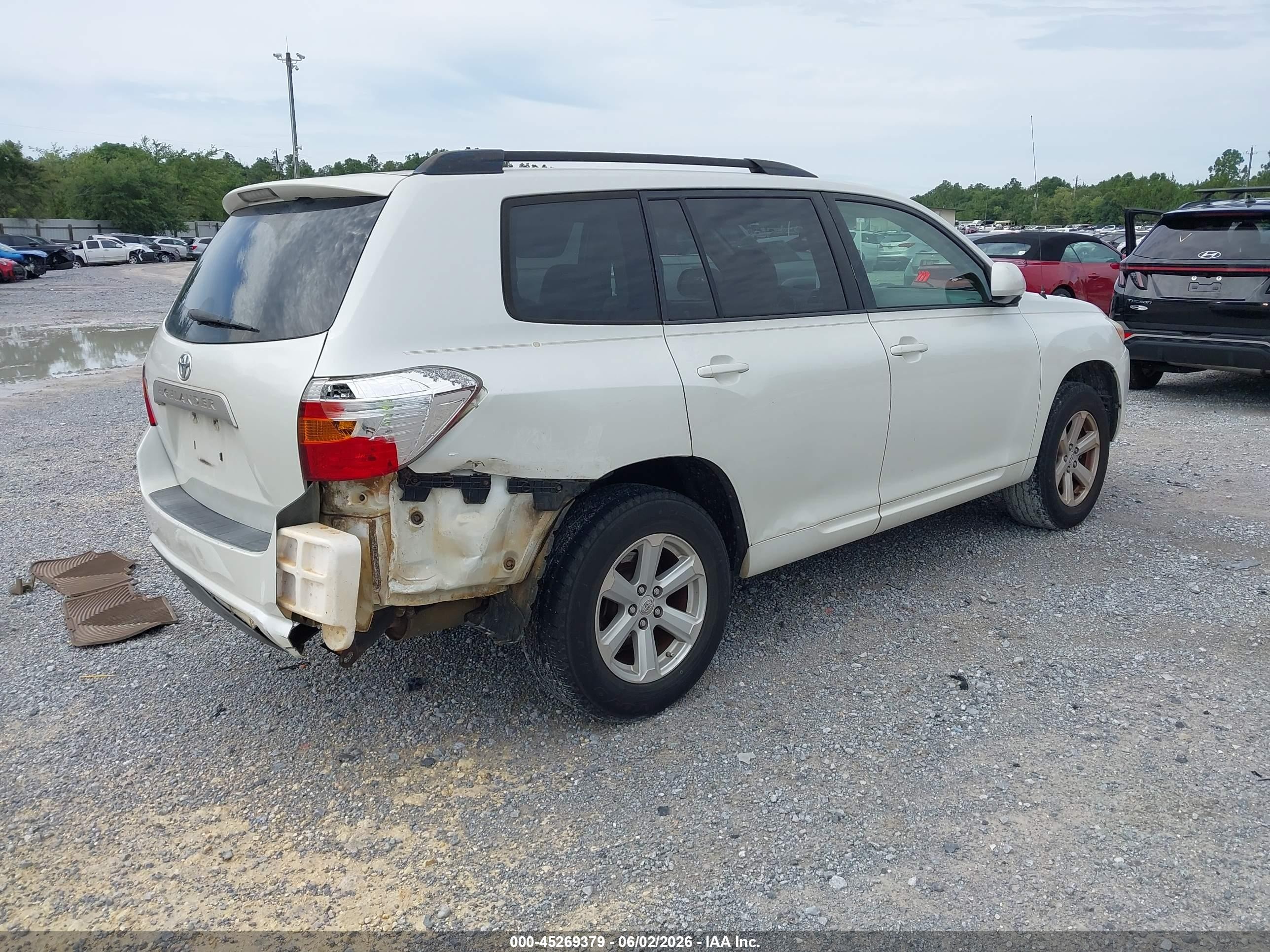 2010 Toyota Highlander   White vin: JTEZA3EH4A2011623