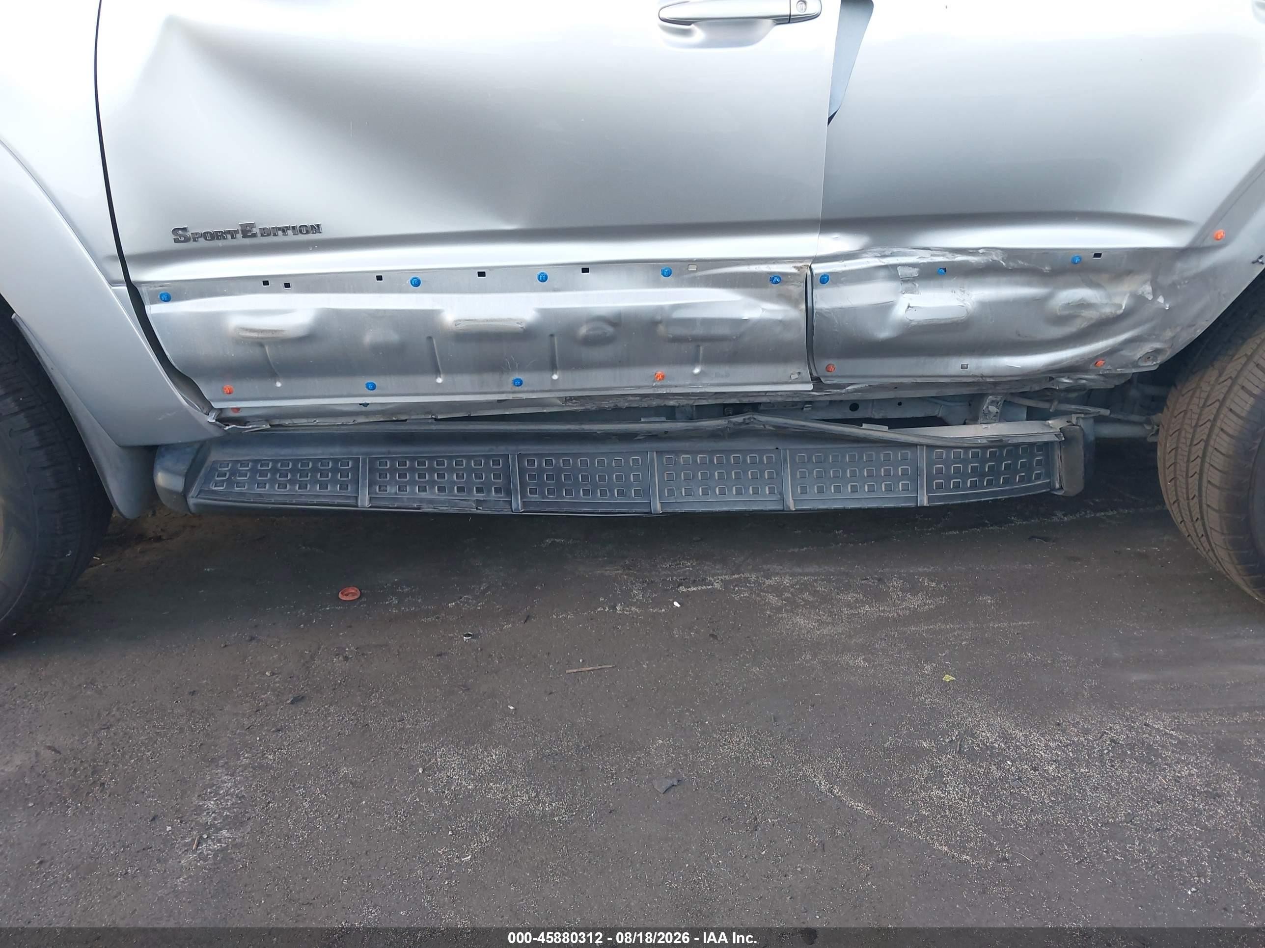 2005 Toyota 4runner Sr5 Sport V8 Silver vin: JTEZT14R258007744
