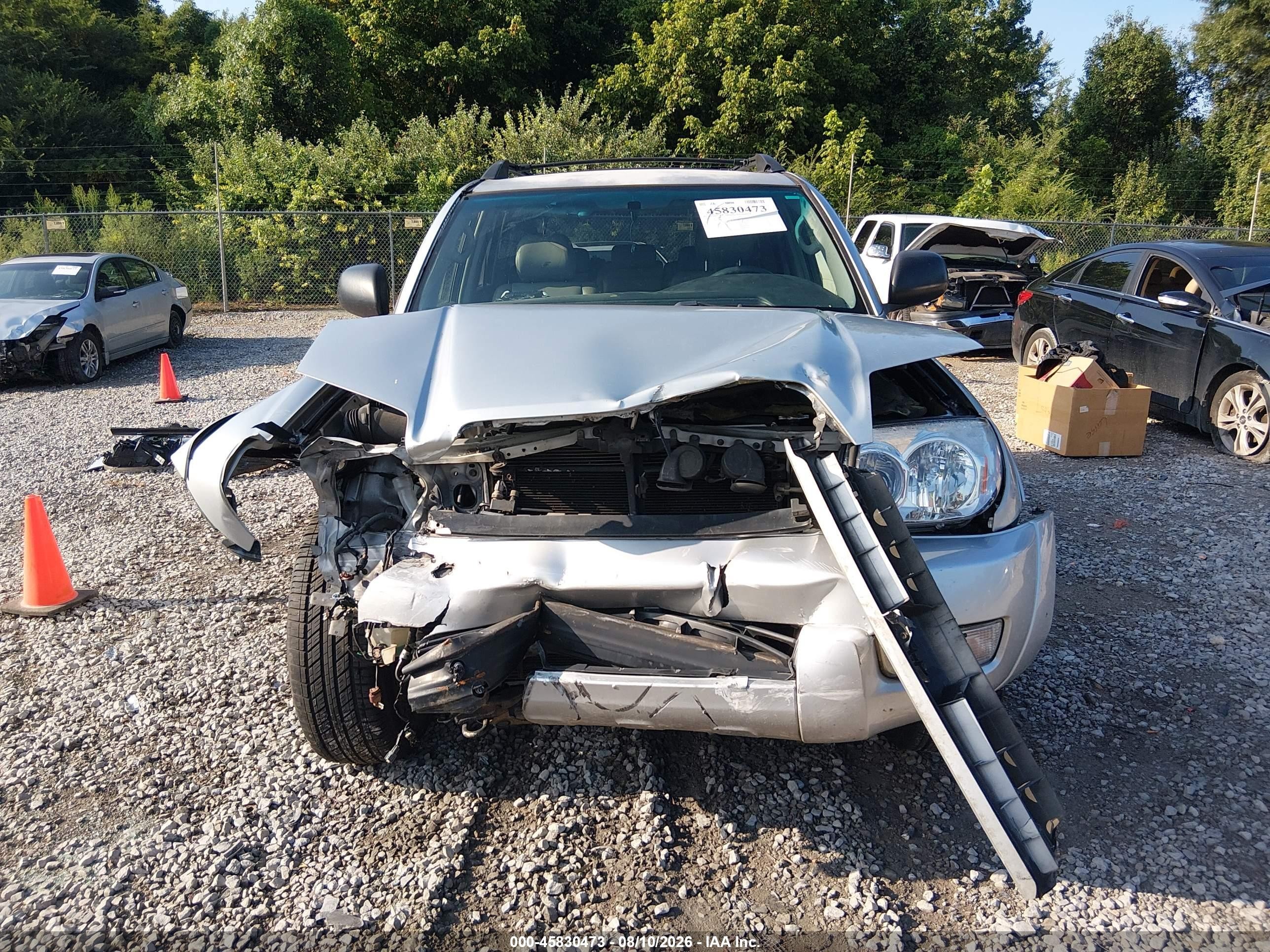 2003 Toyota 4runner Sr5 V8 Серый vin: JTEZT14R438001571