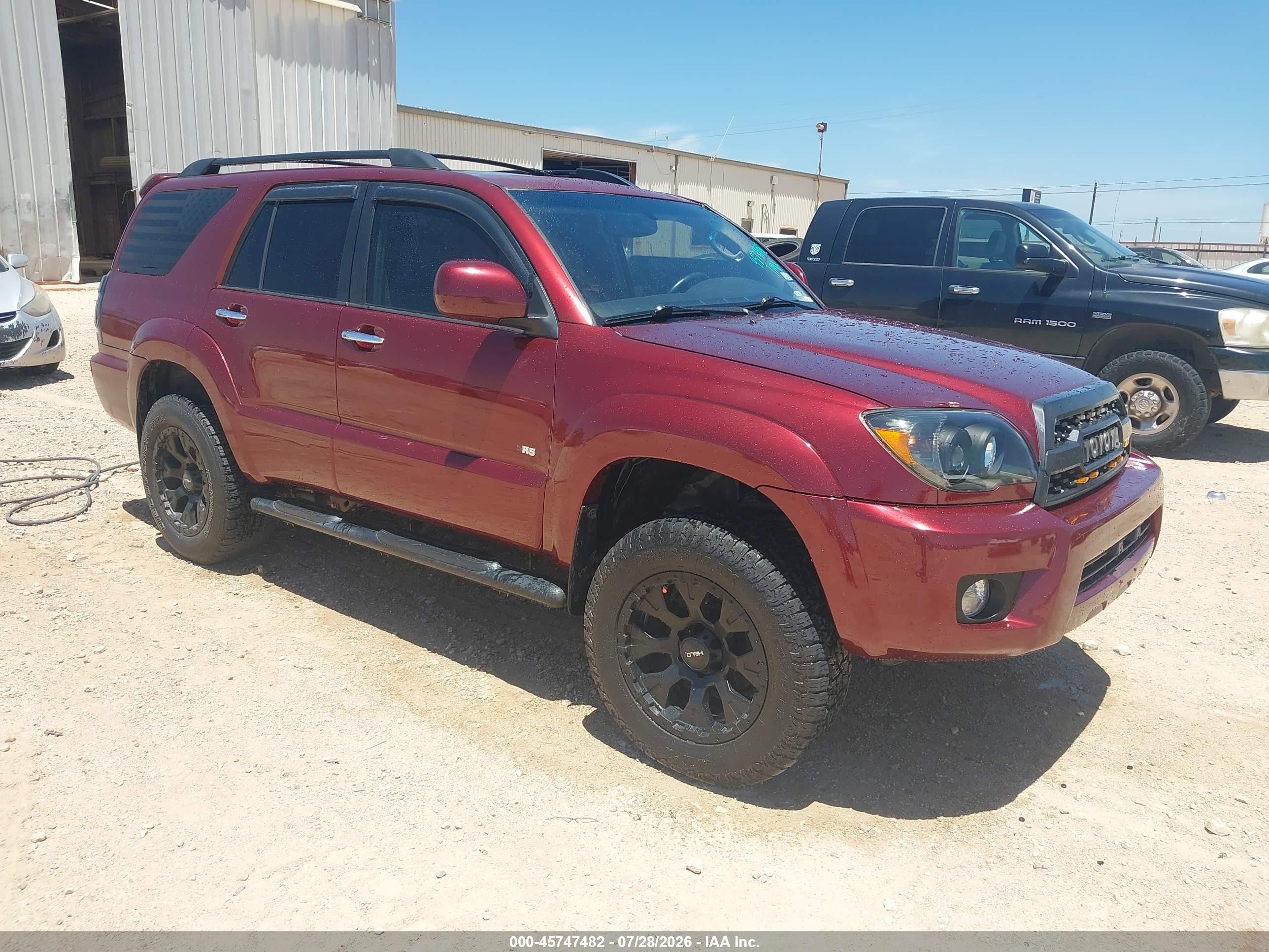 2006 Toyota 4runner Sr5 V8 Burgundy vin: JTEZT14R968008519
