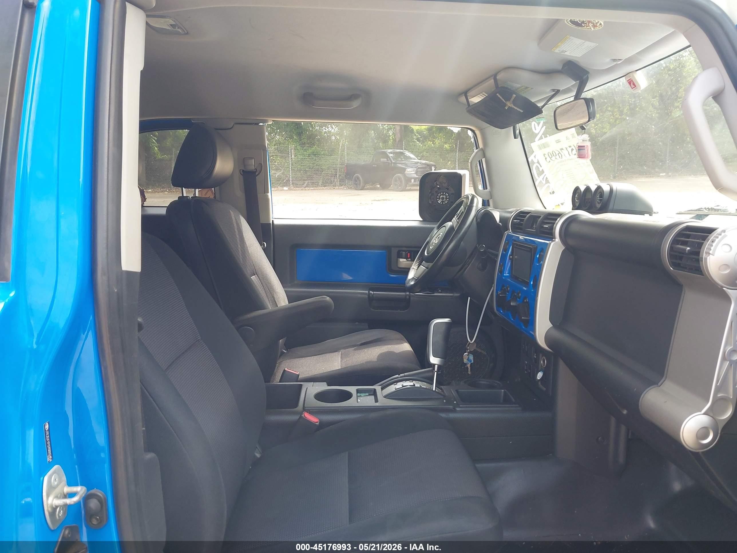 2007 Toyota Fj Cruiser   Blue vin: JTEZU11F070002454