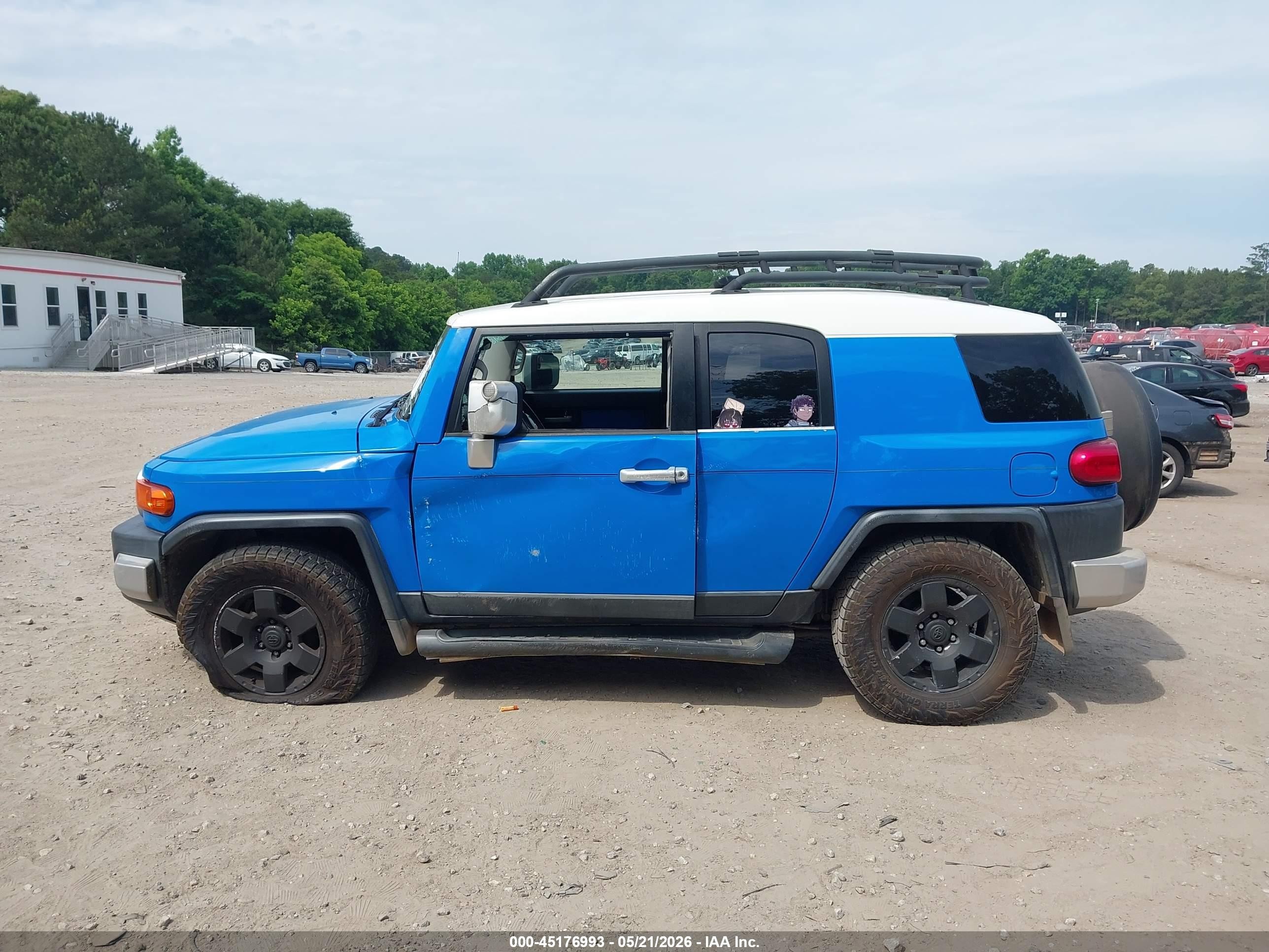 2007 Toyota Fj Cruiser   Blue vin: JTEZU11F070002454