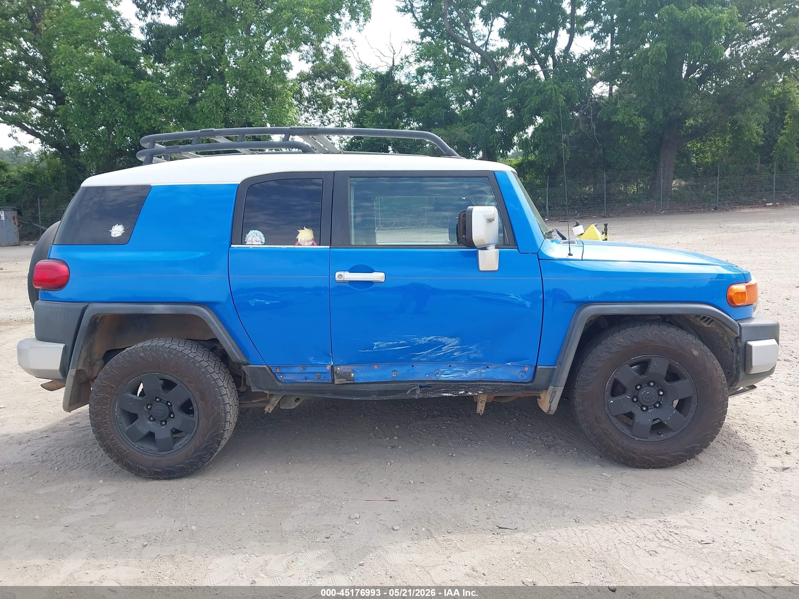 2007 Toyota Fj Cruiser   Blue vin: JTEZU11F070002454