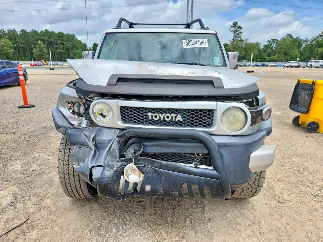 2007 Toyota Fj Cruiser Base Silver vin: JTEZU11F070002499