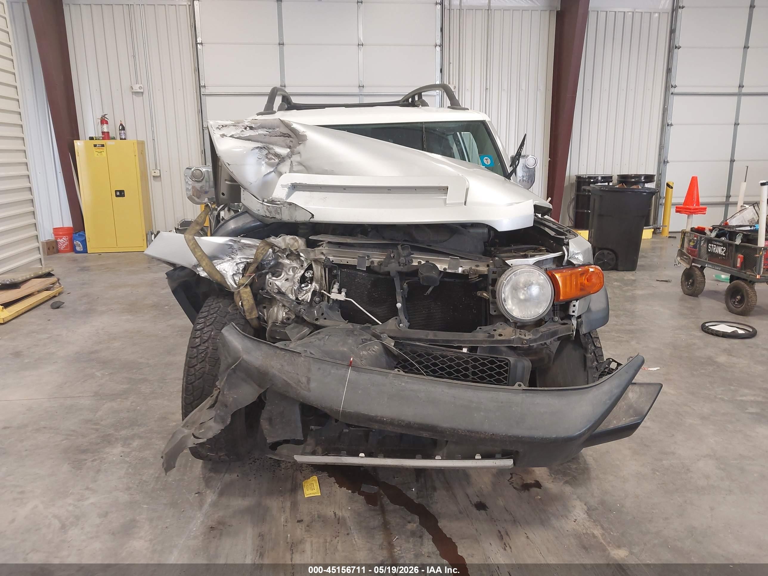 2007 Toyota Fj Cruiser   Silver vin: JTEZU11F070016225