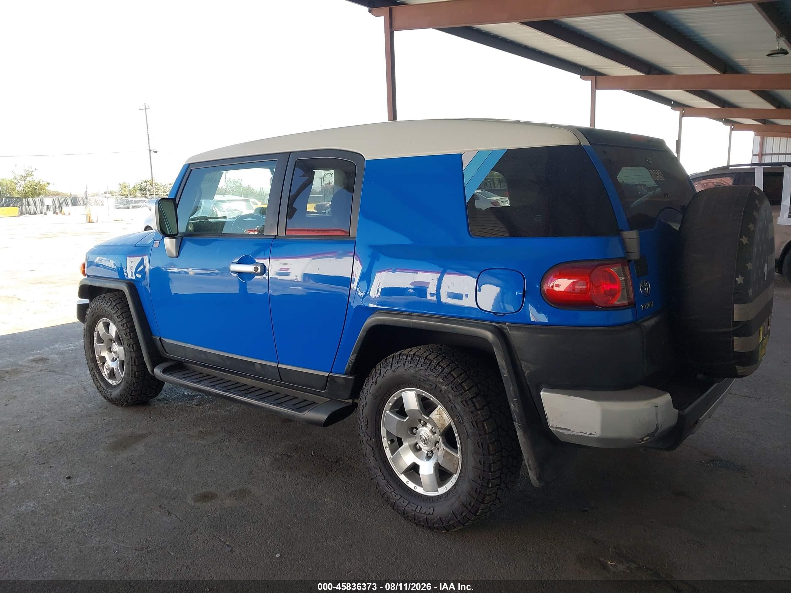 2007 Toyota Fj Cruiser   Blue vin: JTEZU11F070017617