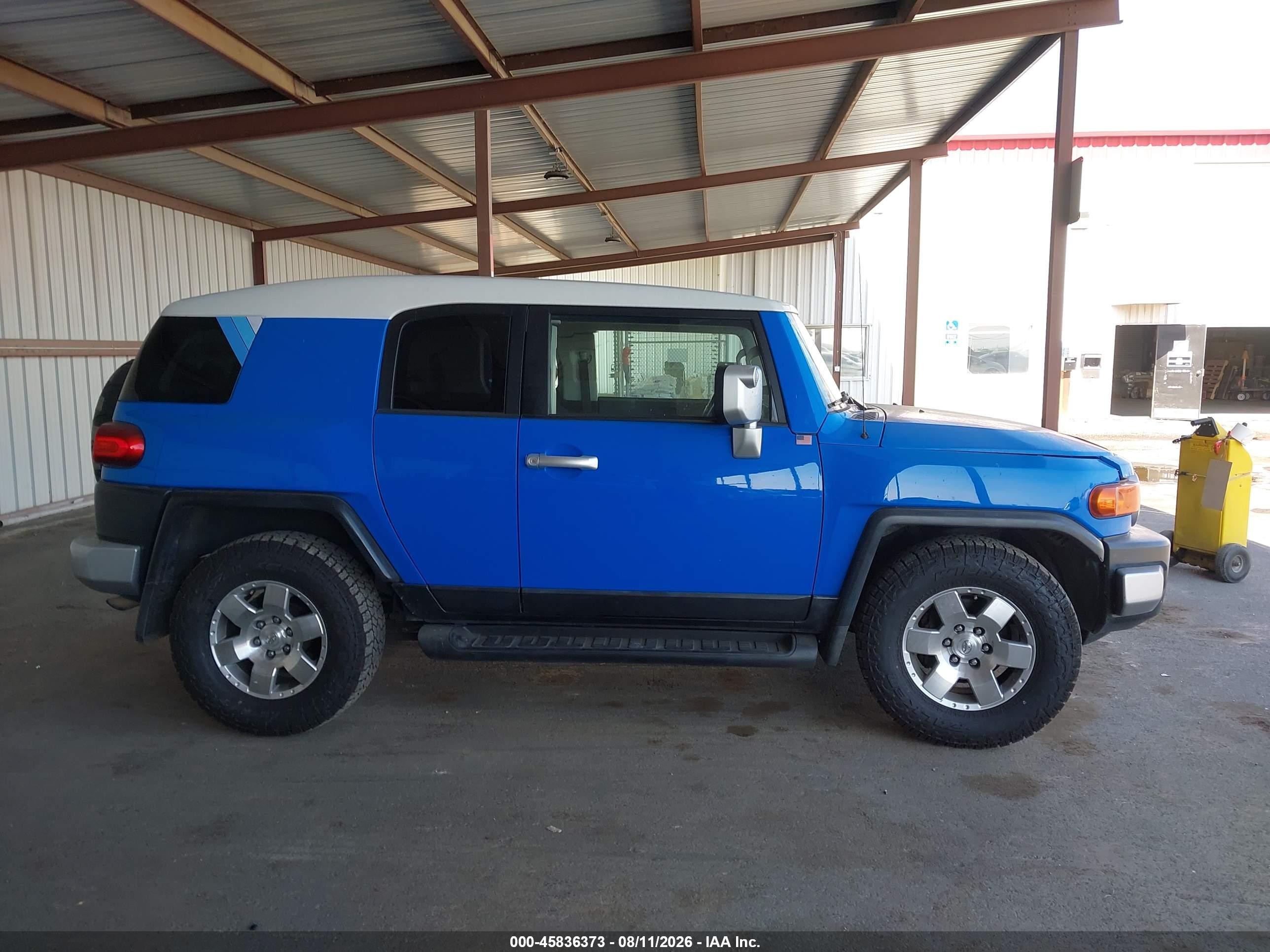 2007 Toyota Fj Cruiser   Blue vin: JTEZU11F070017617