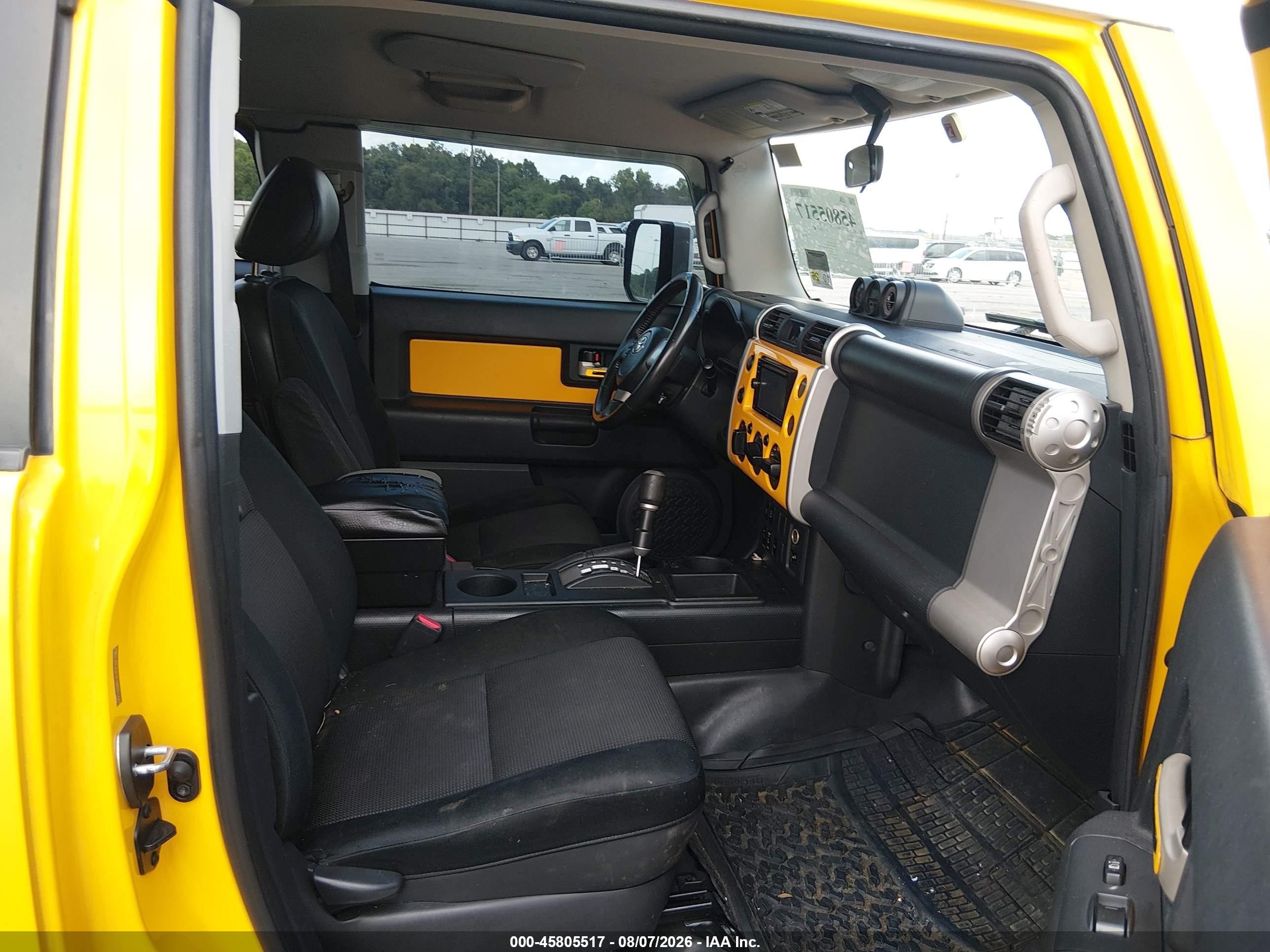 2008 Toyota Fj Cruiser   Yellow vin: JTEZU11F38K001644