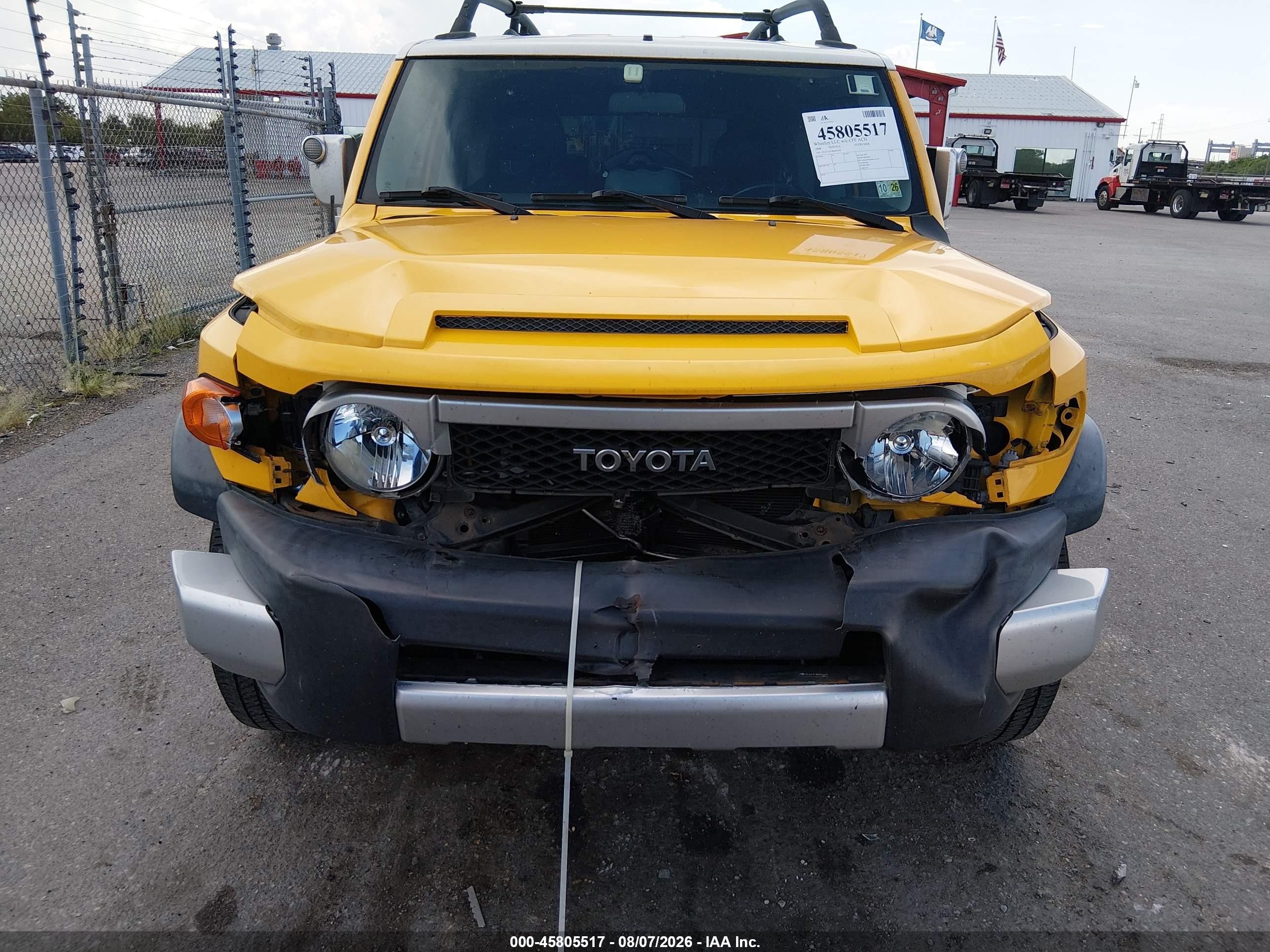 2008 Toyota Fj Cruiser   Yellow vin: JTEZU11F38K001644