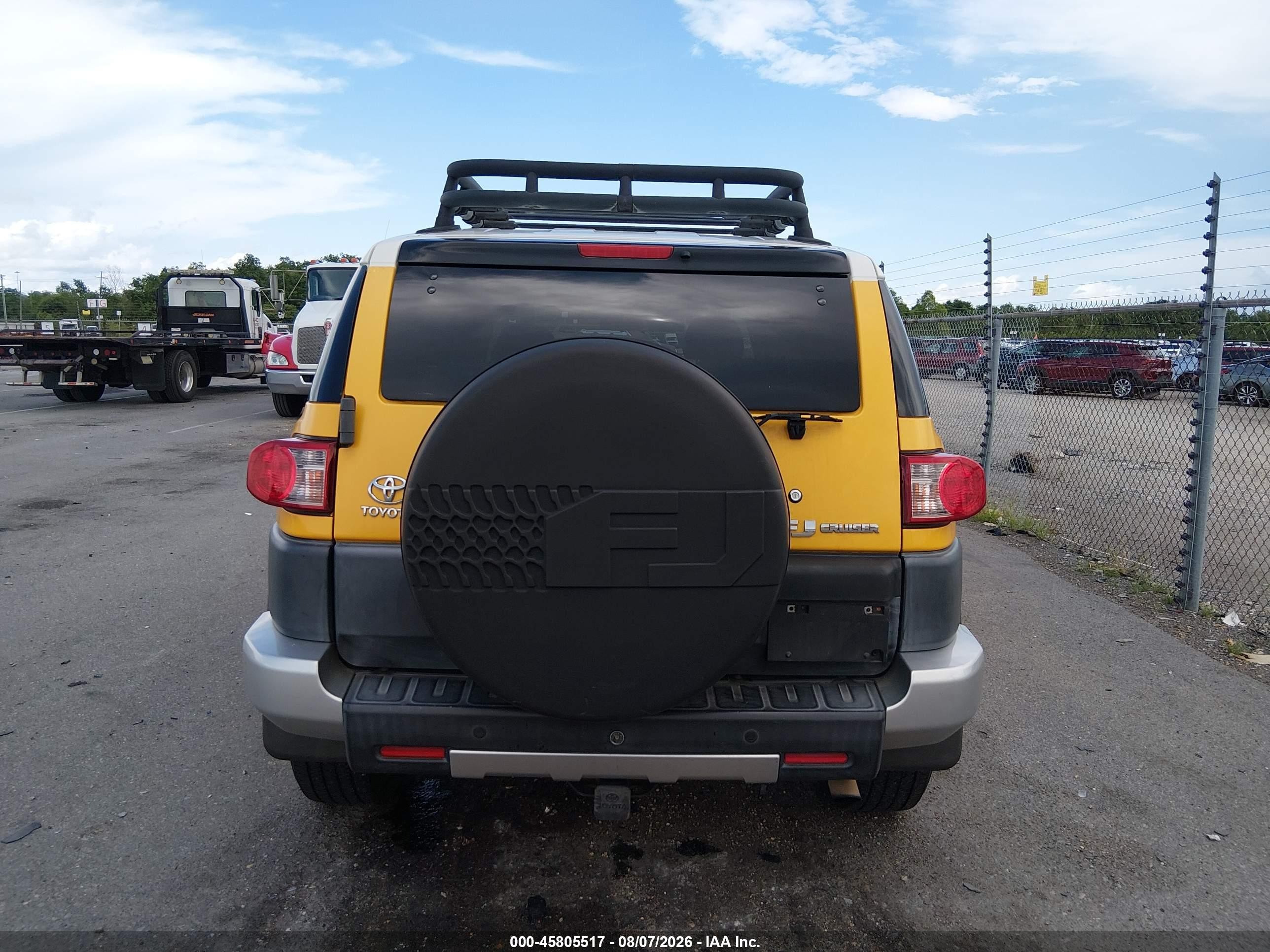 2008 Toyota Fj Cruiser   Yellow vin: JTEZU11F38K001644