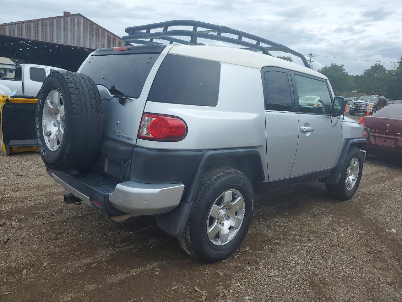 2008 Toyota Fj Cruiser Base Серебряный vin: JTEZU11F38K002860