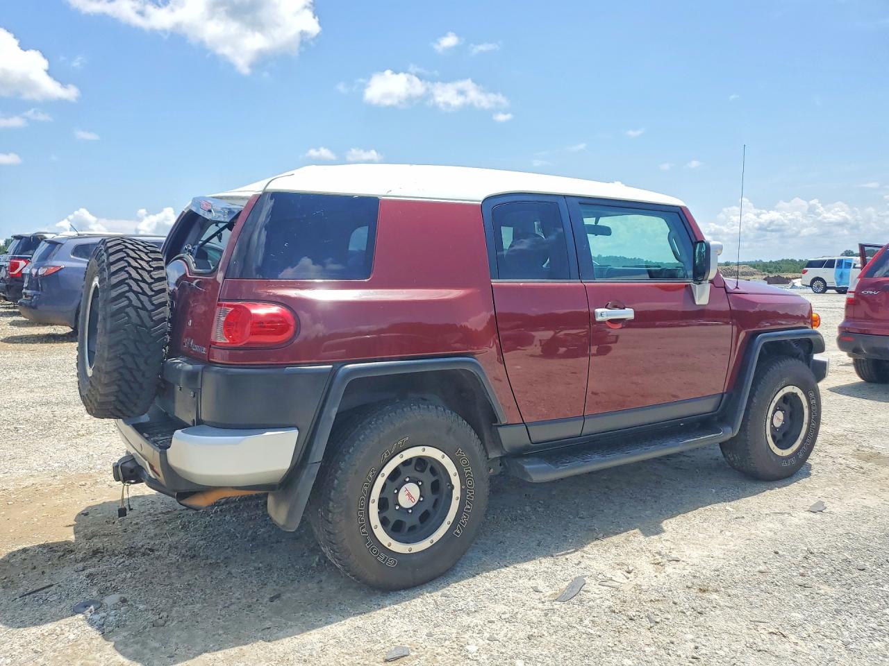 2008 Toyota Fj Cruiser Base Burgundy vin: JTEZU11F38K006326