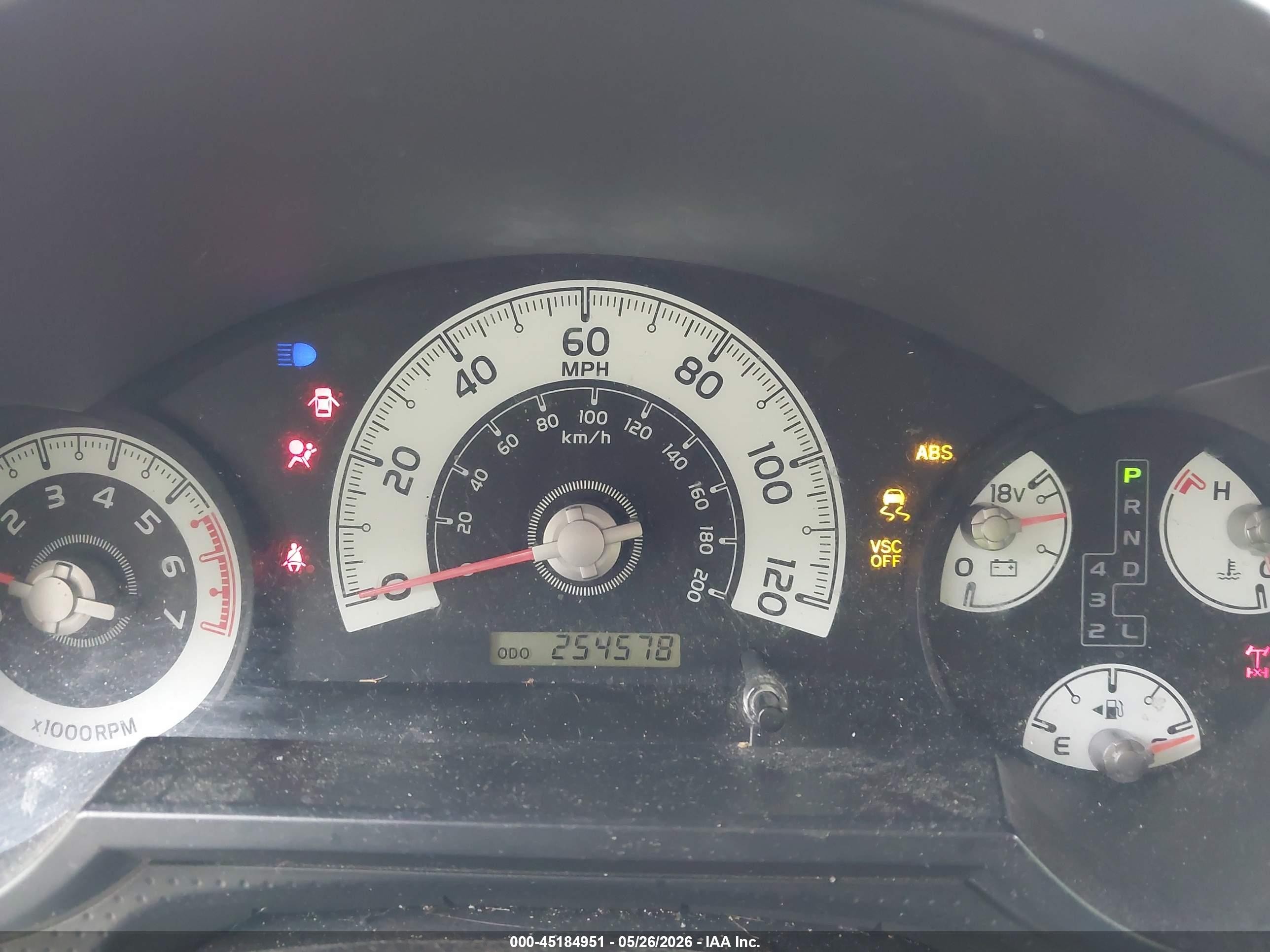 2007 Toyota Fj Cruiser   Silver vin: JTEZU11F570014342