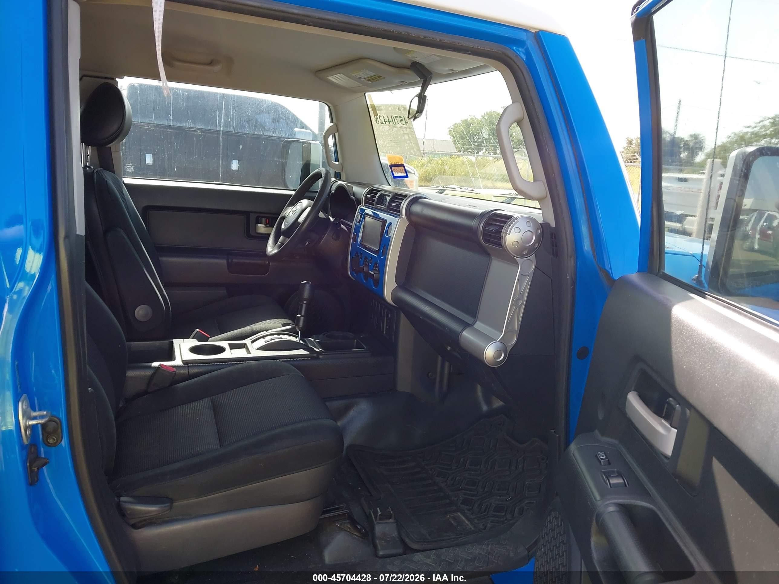 2007 Toyota Fj Cruiser   Blue vin: JTEZU11F570018178