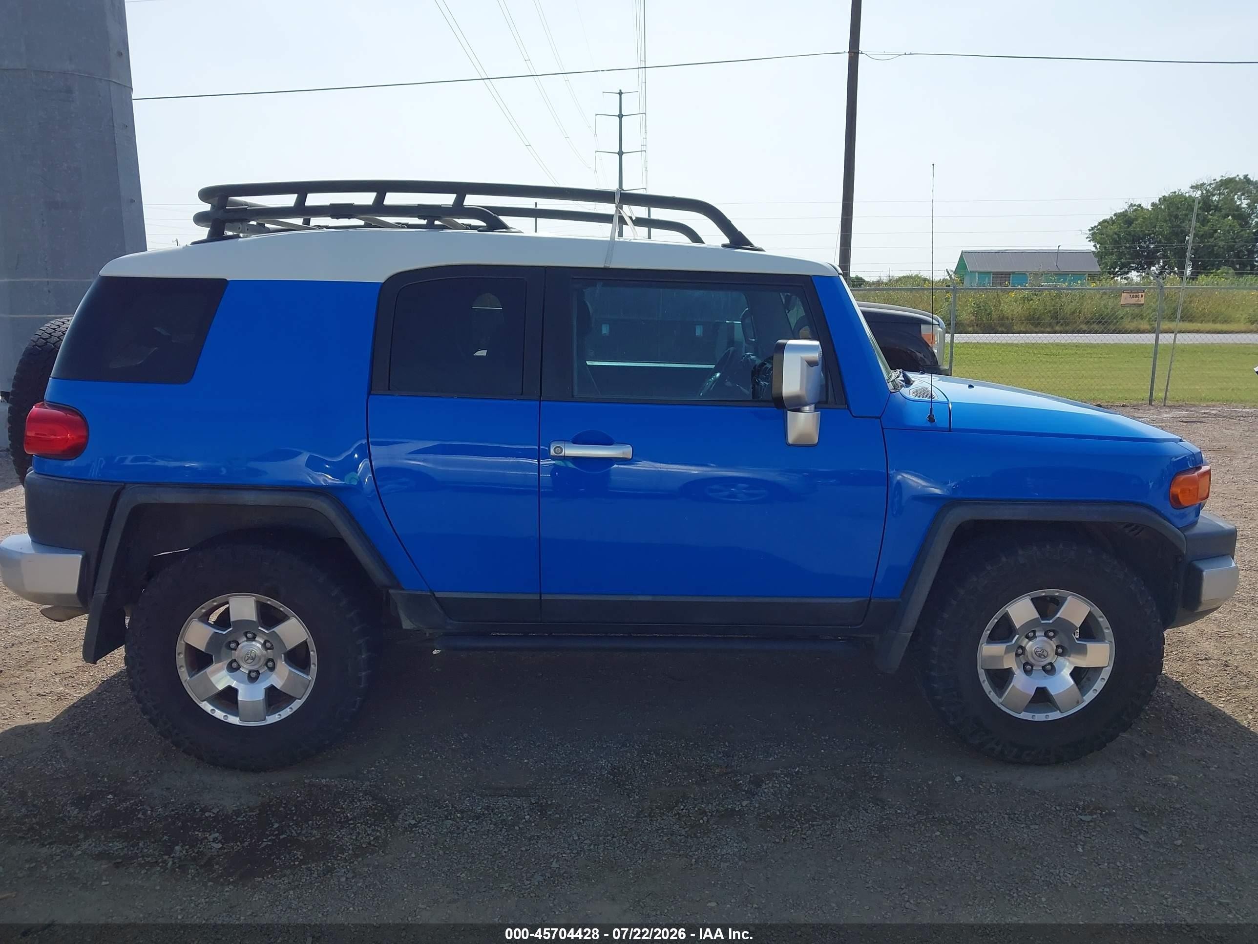 2007 Toyota Fj Cruiser   Blue vin: JTEZU11F570018178