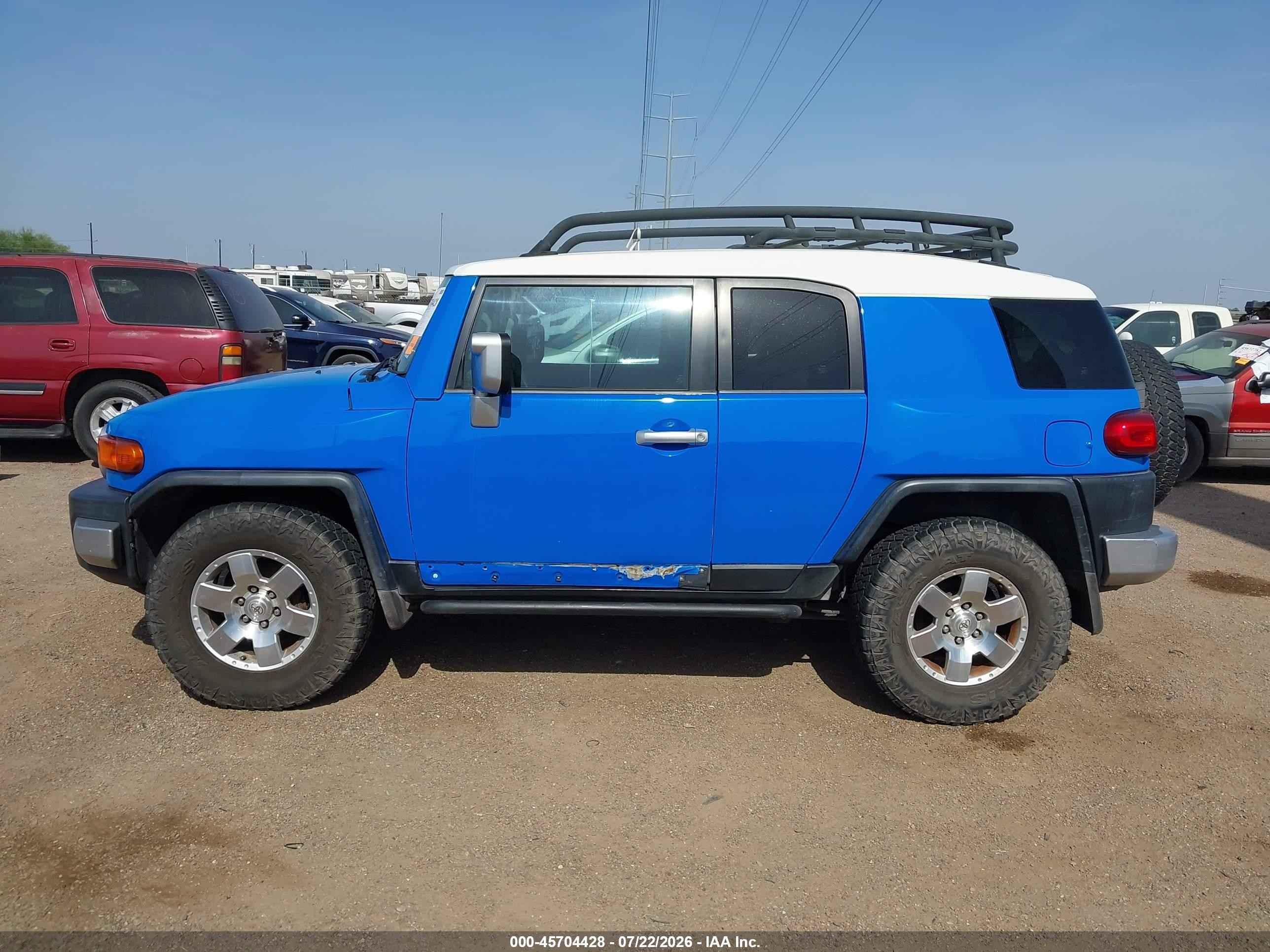 2007 Toyota Fj Cruiser   Blue vin: JTEZU11F570018178