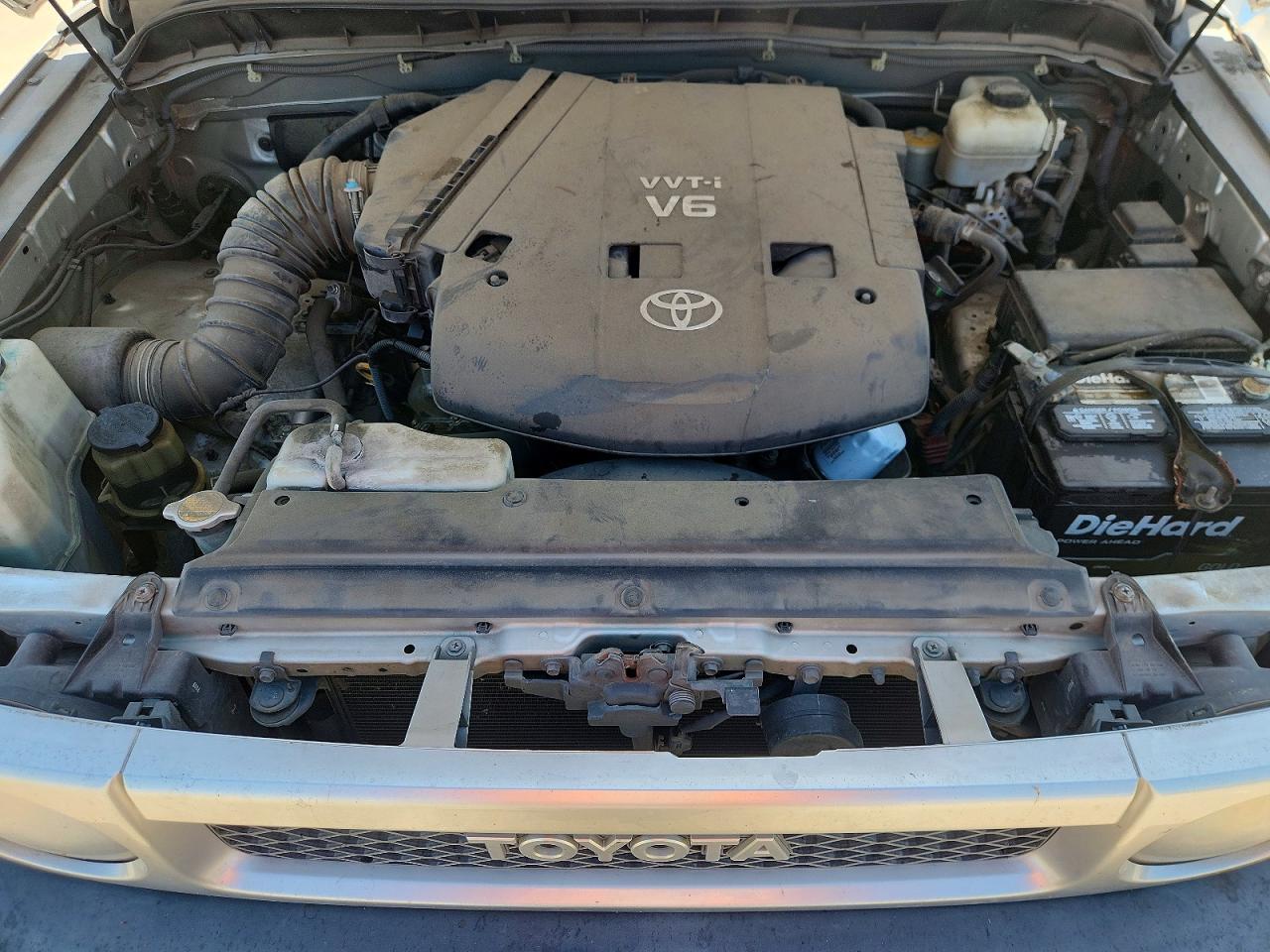 2007 Toyota Fj Cruiser Base Silver vin: JTEZU11F870015159