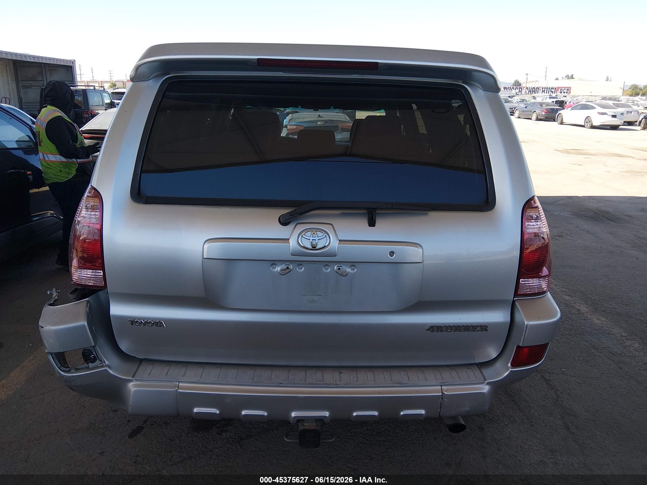 2005 Toyota 4runner Sr5 V6 Silver vin: JTEZU14R050054895