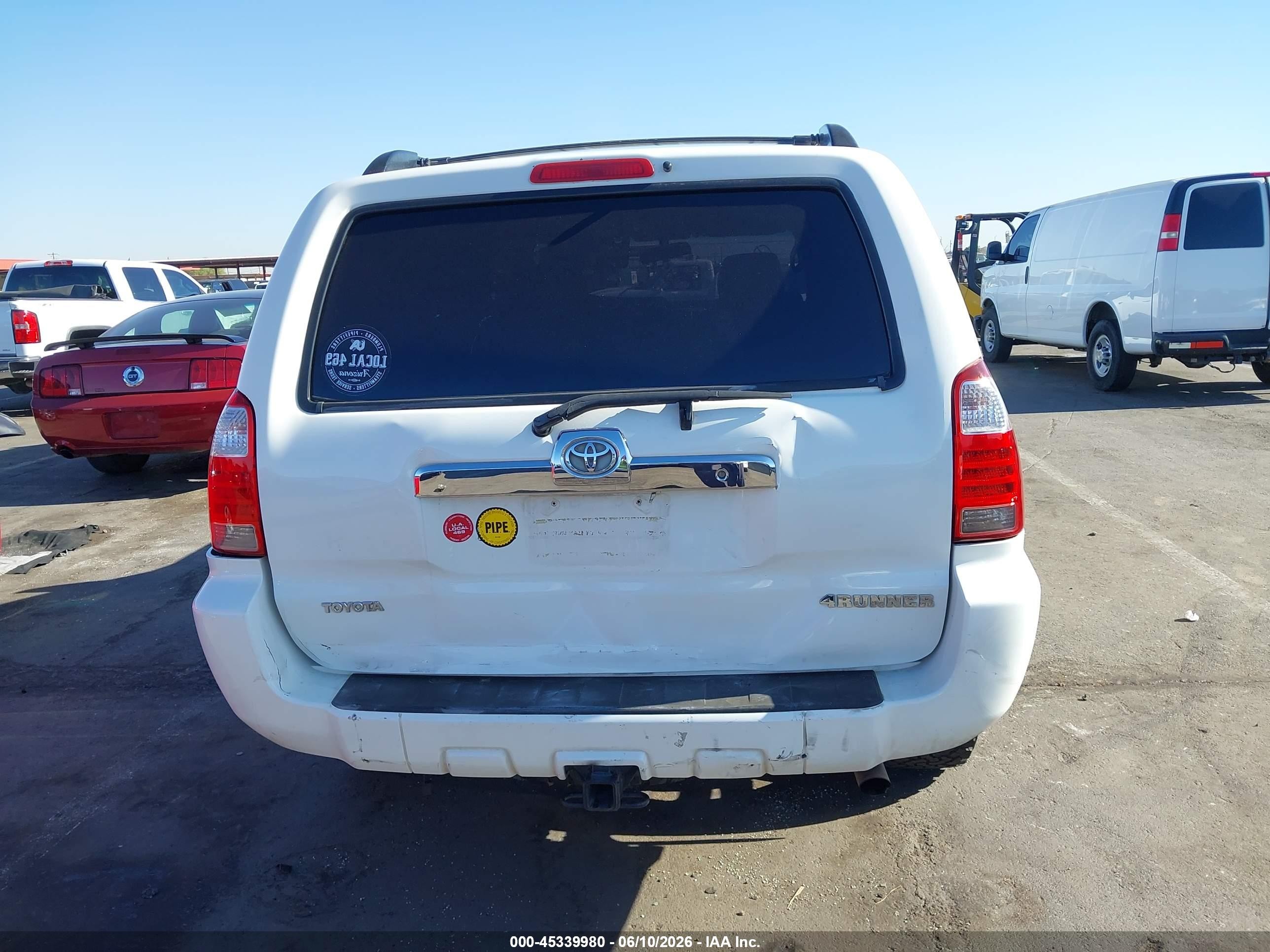 2007 Toyota 4runner Sr5 V6 White vin: JTEZU14R070084563