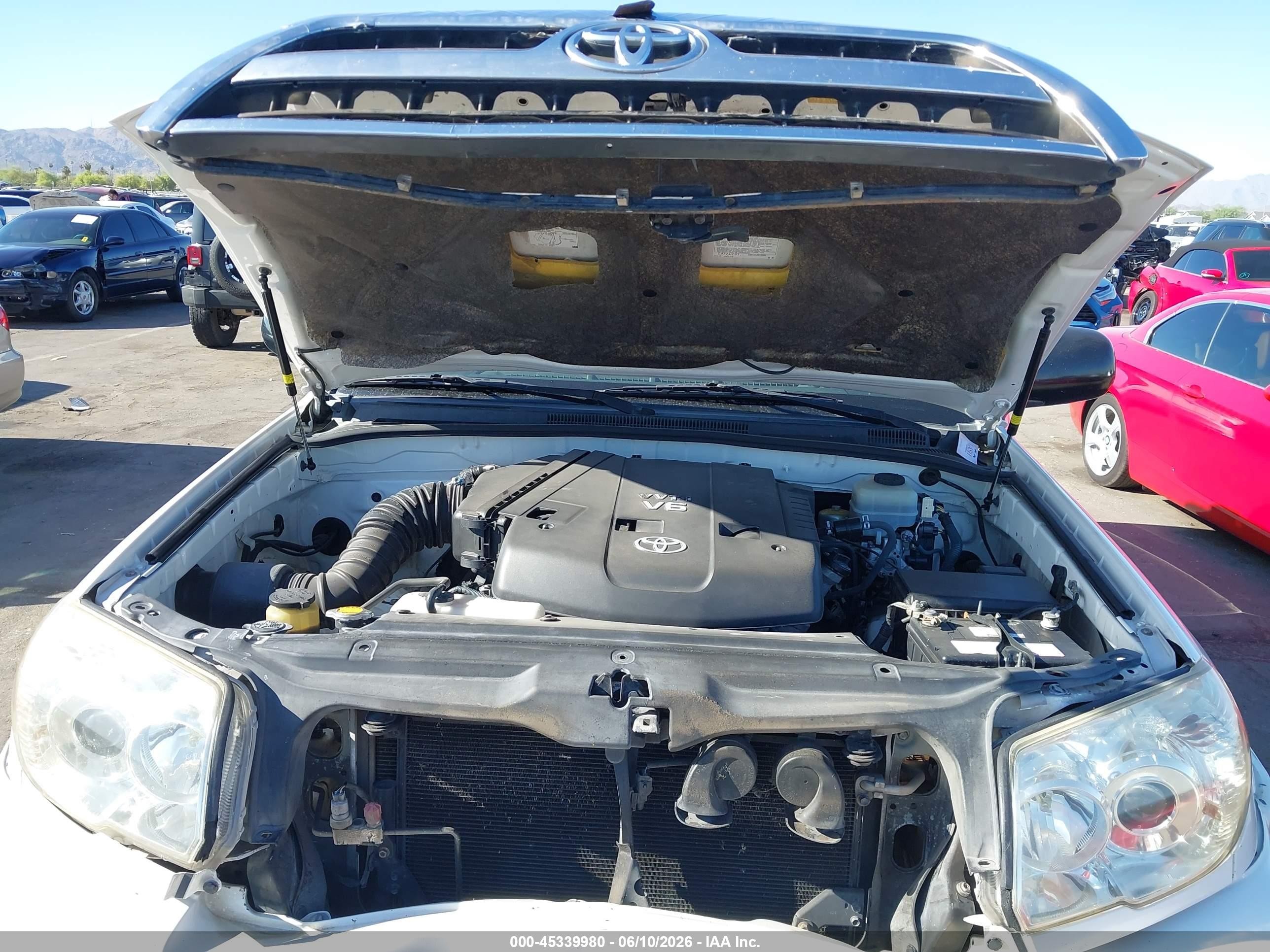 2007 Toyota 4runner Sr5 V6 White vin: JTEZU14R070084563