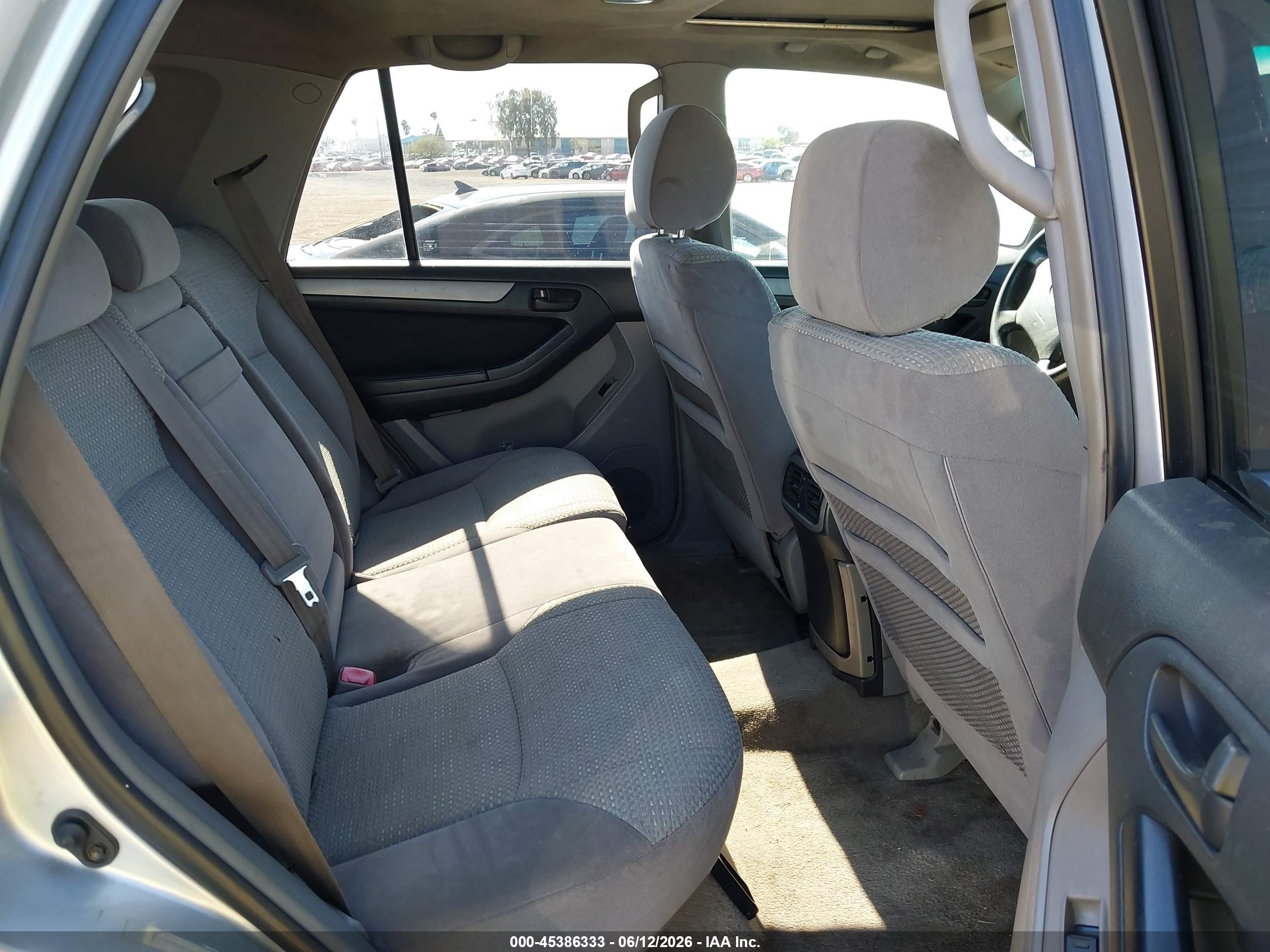 2004 Toyota 4runner Sr5 V6 Silver vin: JTEZU14R140023931