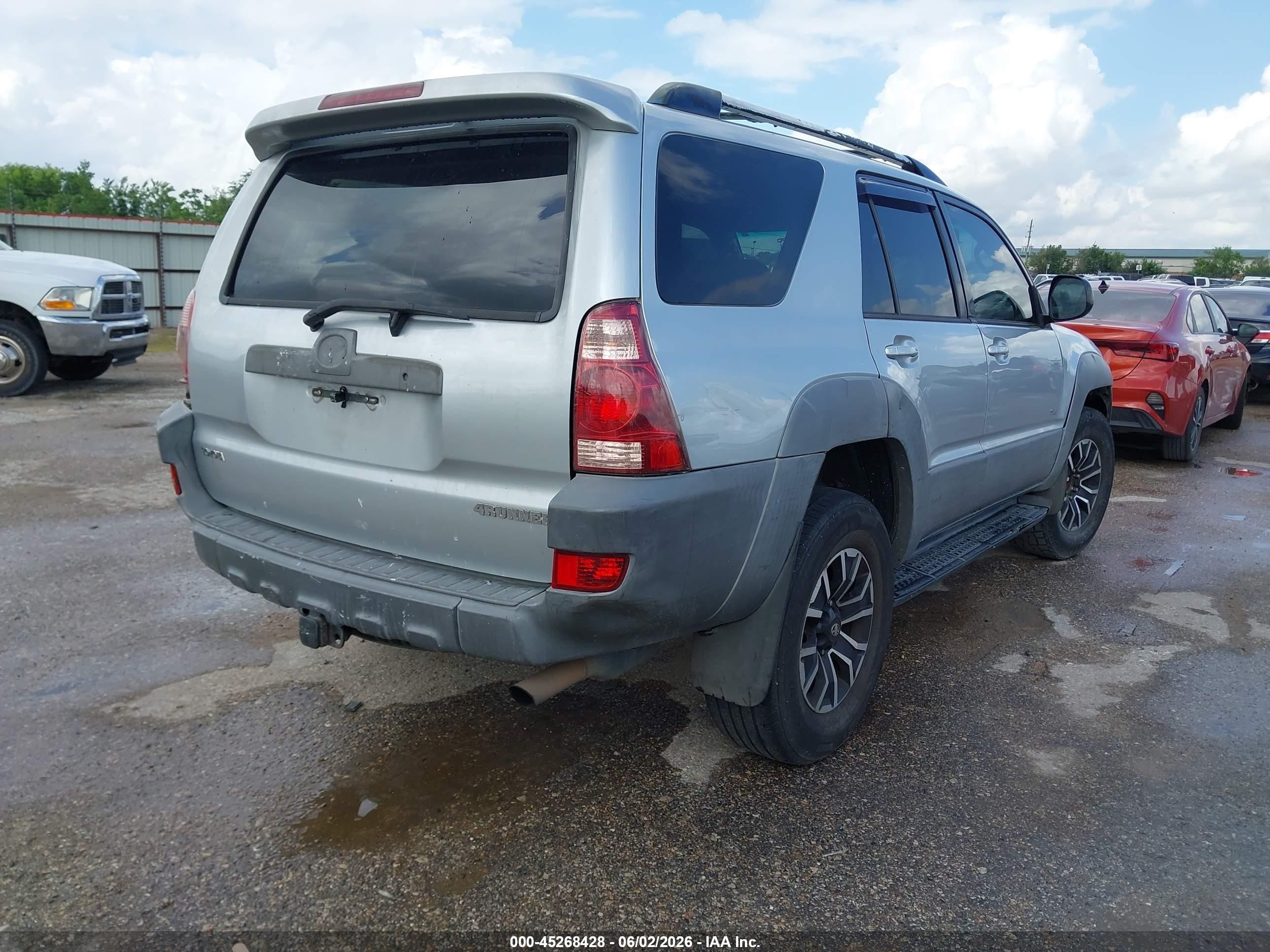2003 Toyota 4runner Sr5 V6 Silver vin: JTEZU14R230004111