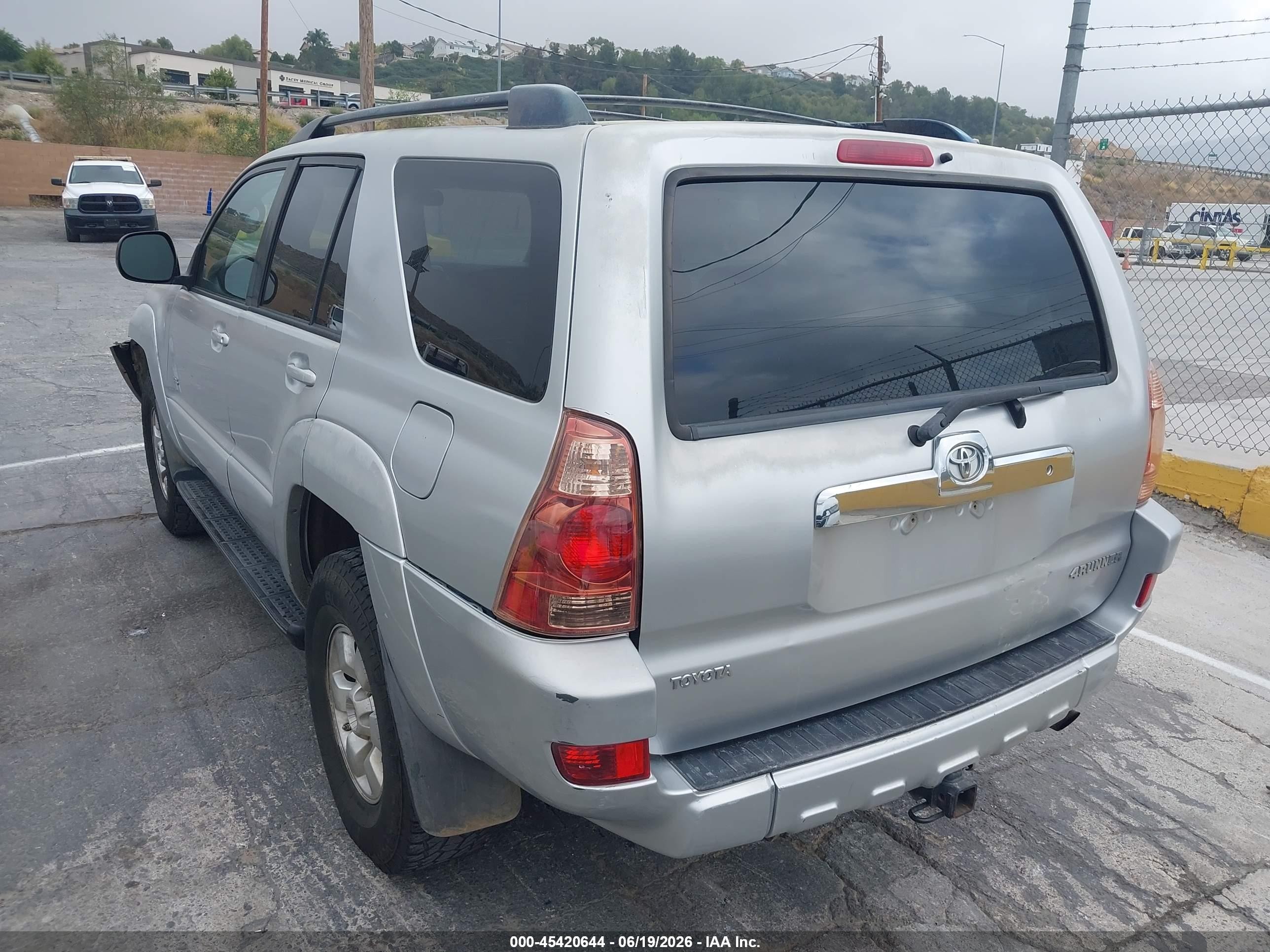 2005 Toyota 4runner Sr5 V6 Silver vin: JTEZU14R258039963