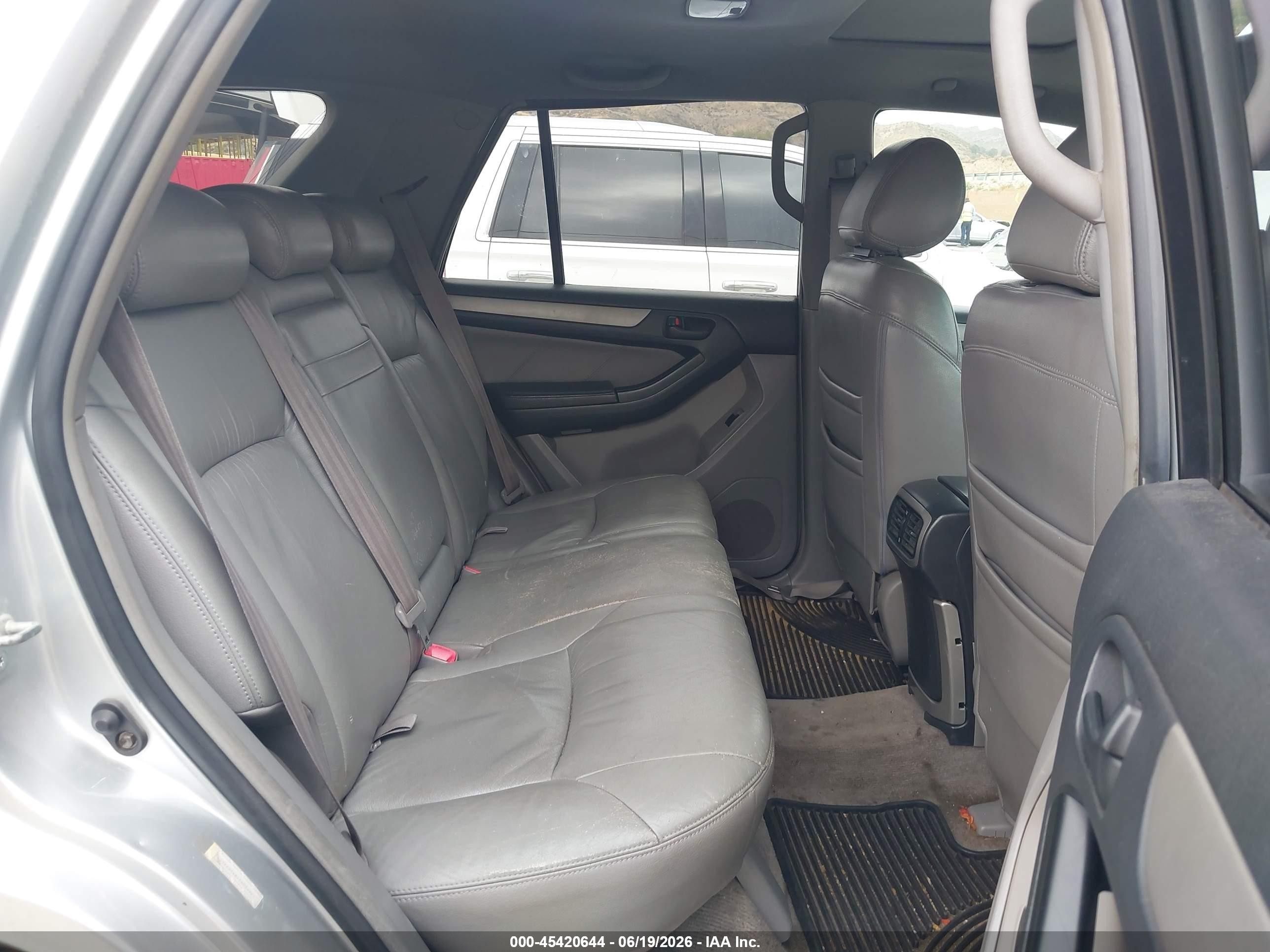2005 Toyota 4runner Sr5 V6 Silver vin: JTEZU14R258039963