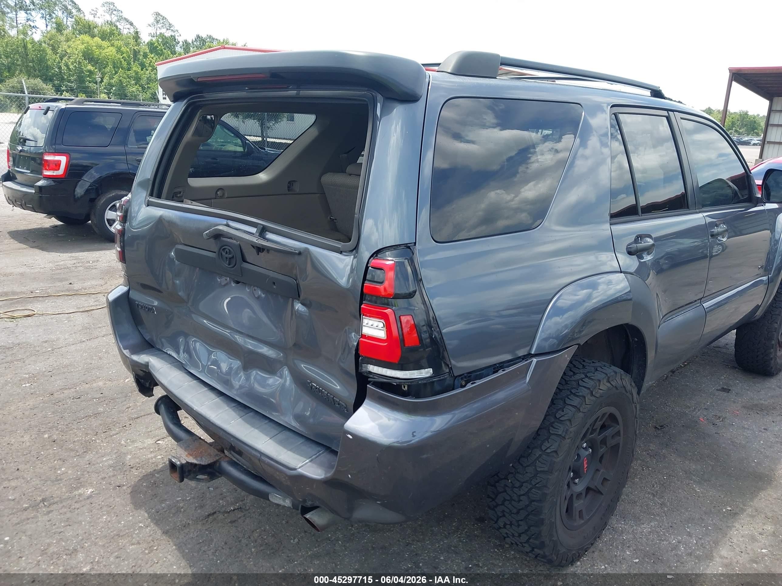 2006 Toyota 4runner Sr5 V6 Gray vin: JTEZU14R260068198