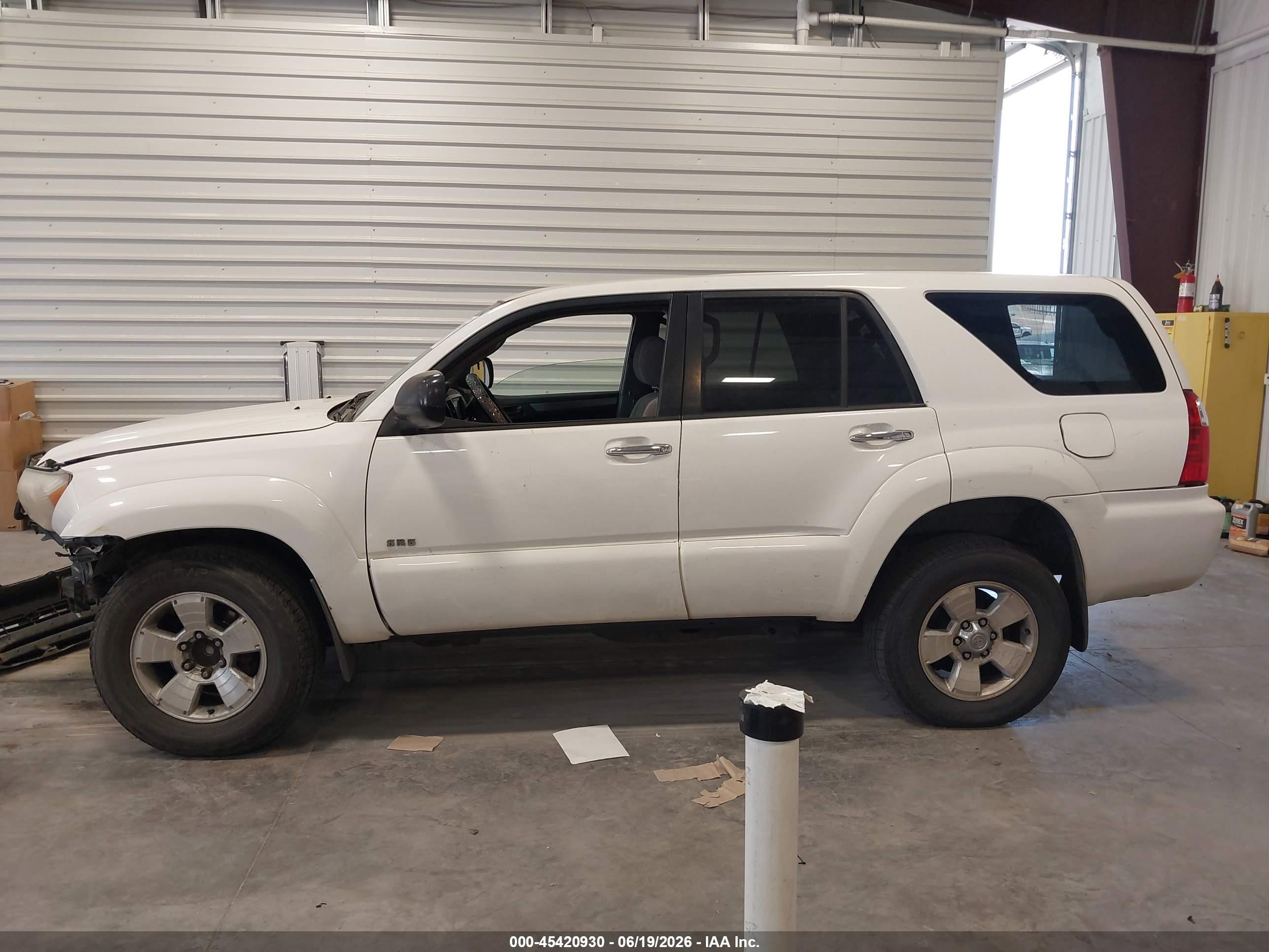 2006 Toyota 4runner Sr5 V6 White vin: JTEZU14R268043528