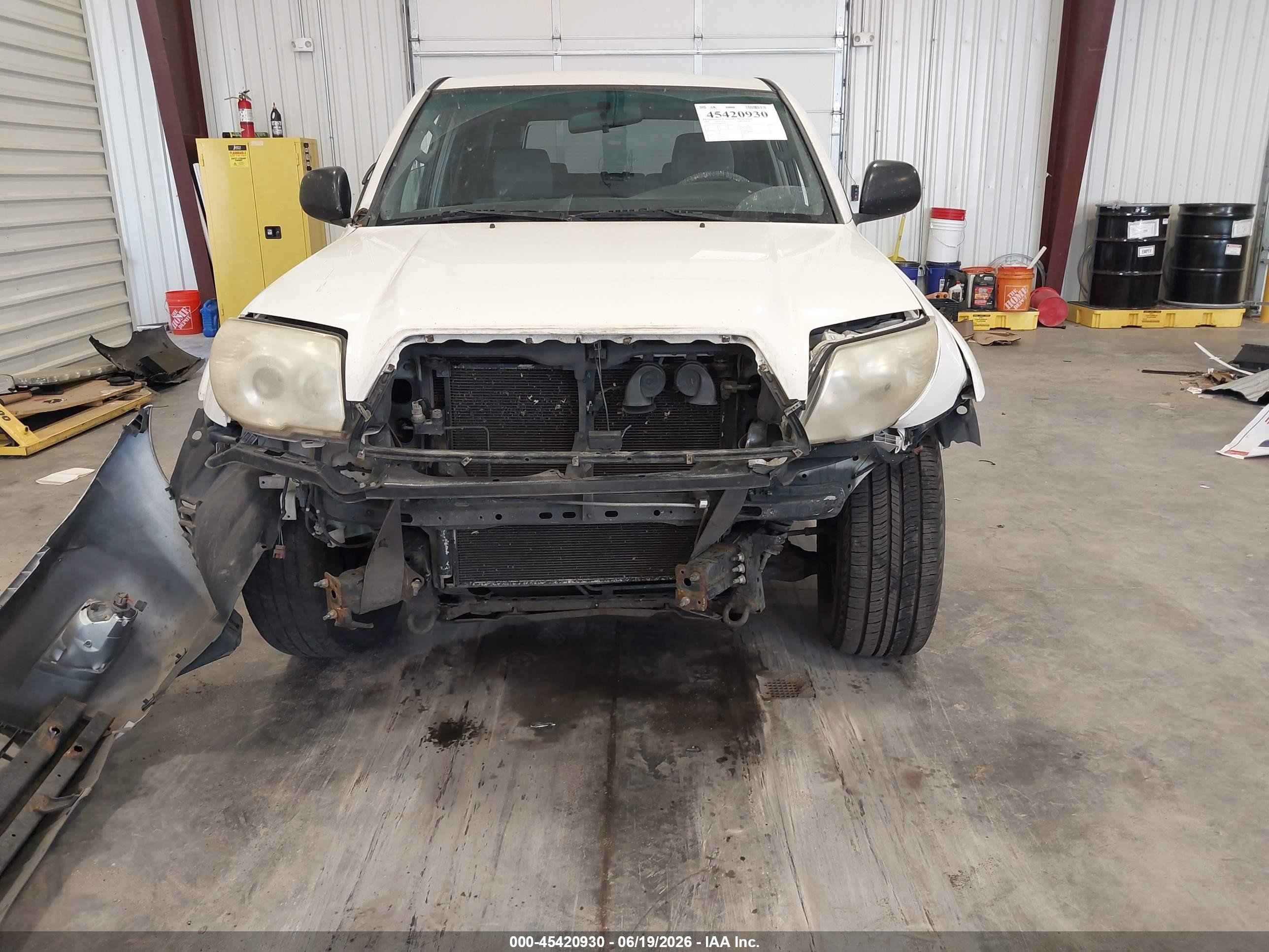 2006 Toyota 4runner Sr5 V6 White vin: JTEZU14R268043528