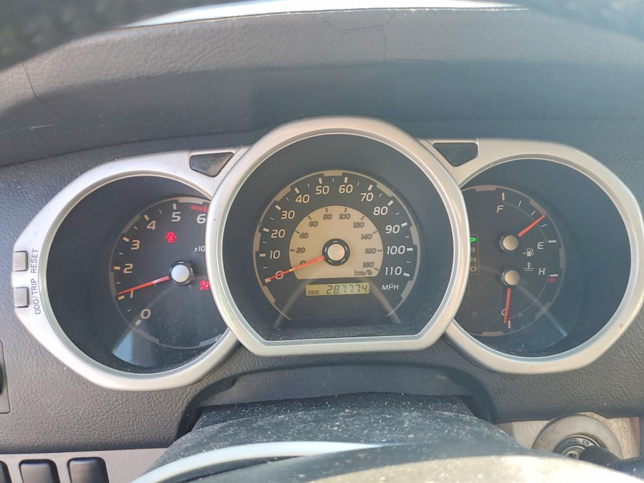 2004 Toyota 4runner Sr5 Silver vin: JTEZU14R340030394