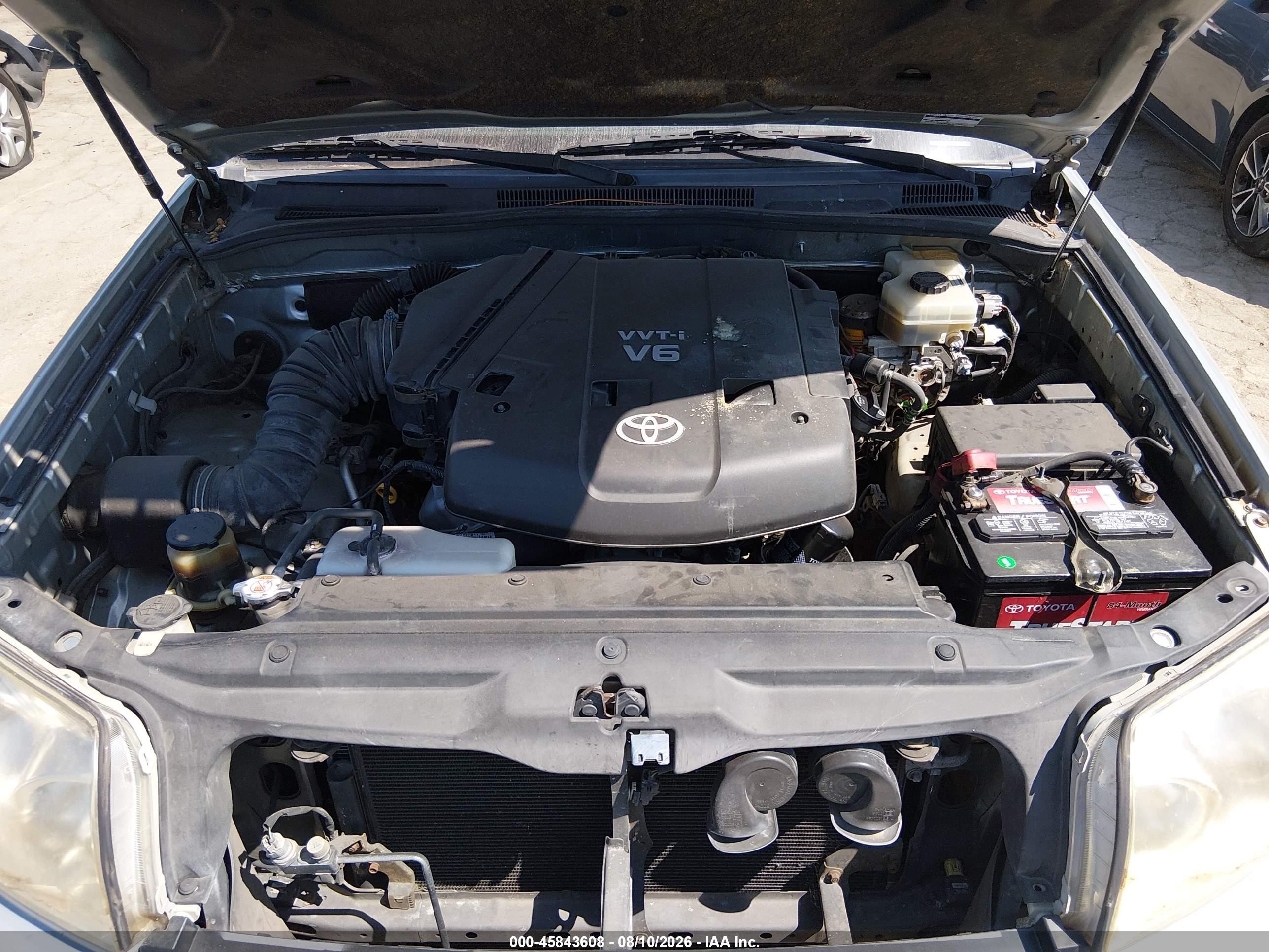 2004 Toyota 4runner Sr5 V6 Silver vin: JTEZU14R340042027