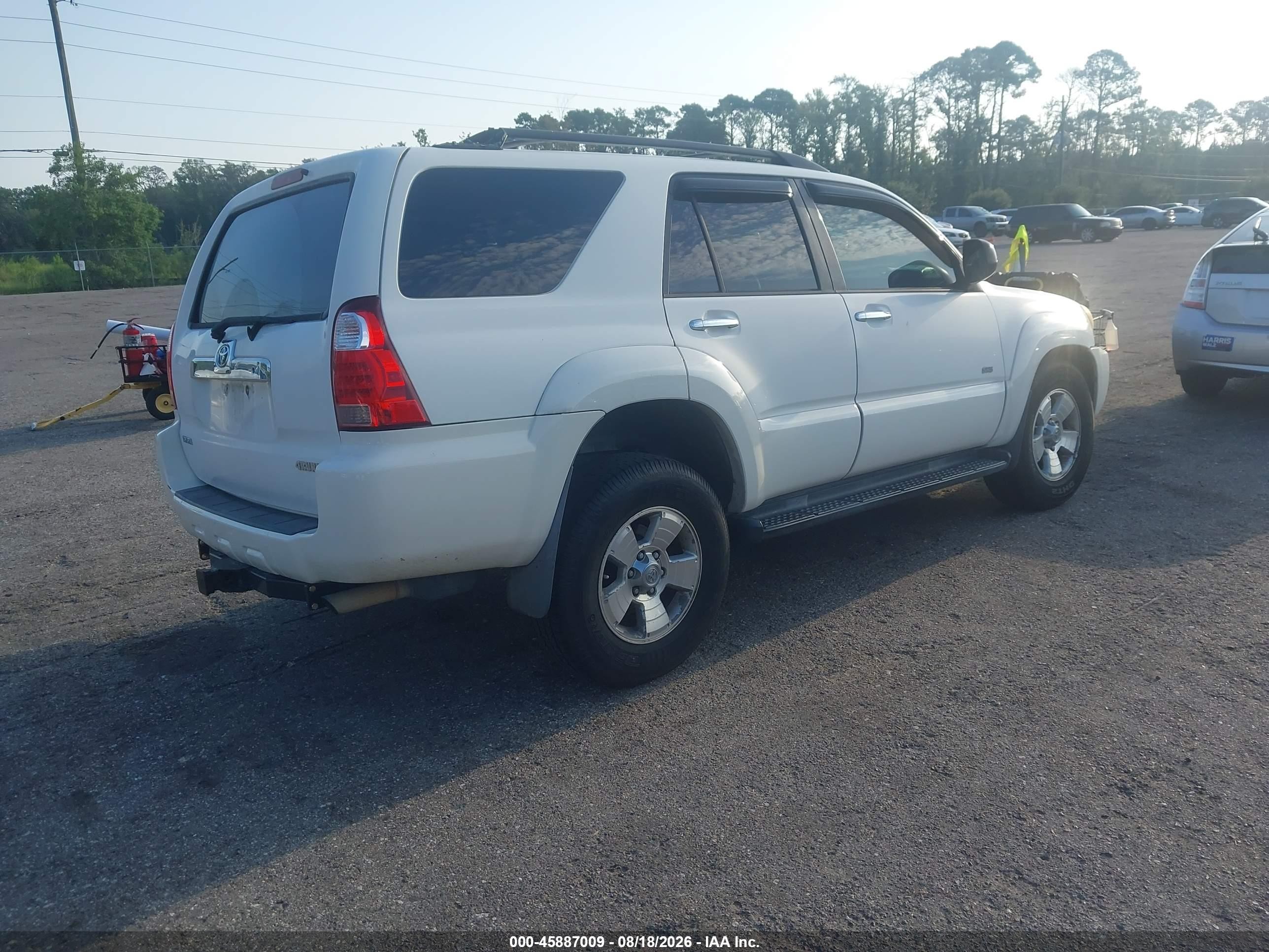 2007 Toyota 4runner Sr5 White vin: JTEZU14R370097565
