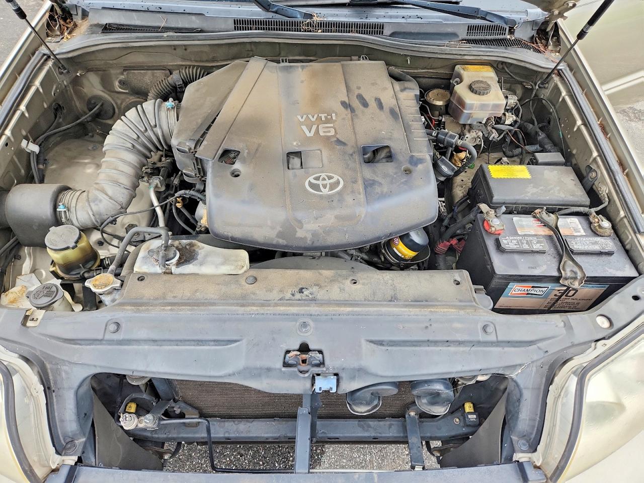 2004 Toyota 4runner Sr5 Gold vin: JTEZU14R448015355