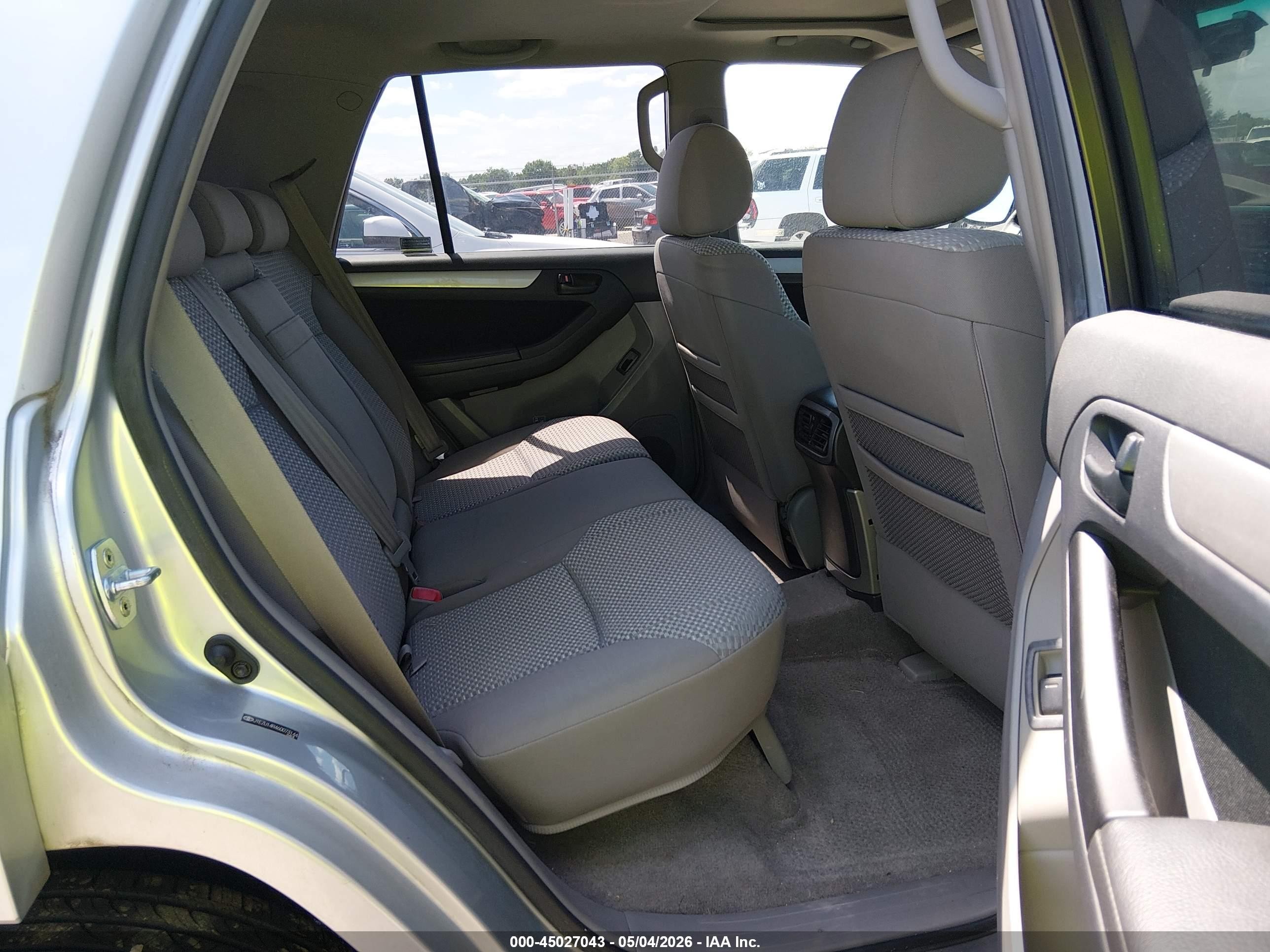 2006 Toyota 4runner Sr5 V6 Silver vin: JTEZU14R460073144