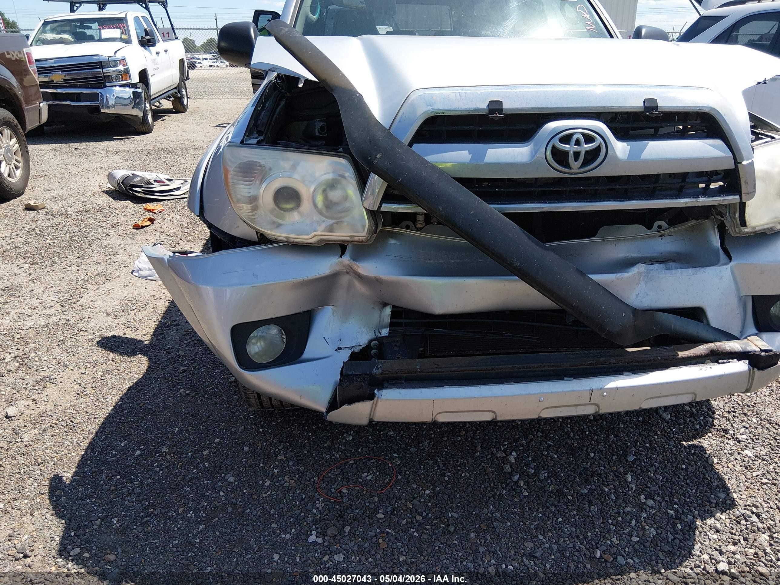 2006 Toyota 4runner Sr5 V6 Silver vin: JTEZU14R460073144