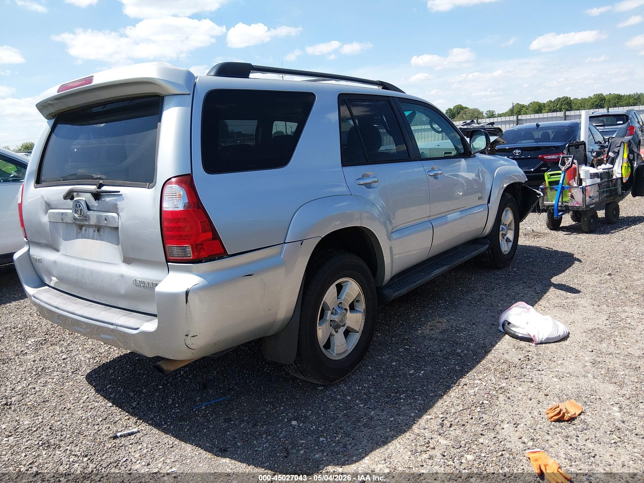 2006 Toyota 4runner Sr5 V6 Silver vin: JTEZU14R460073144