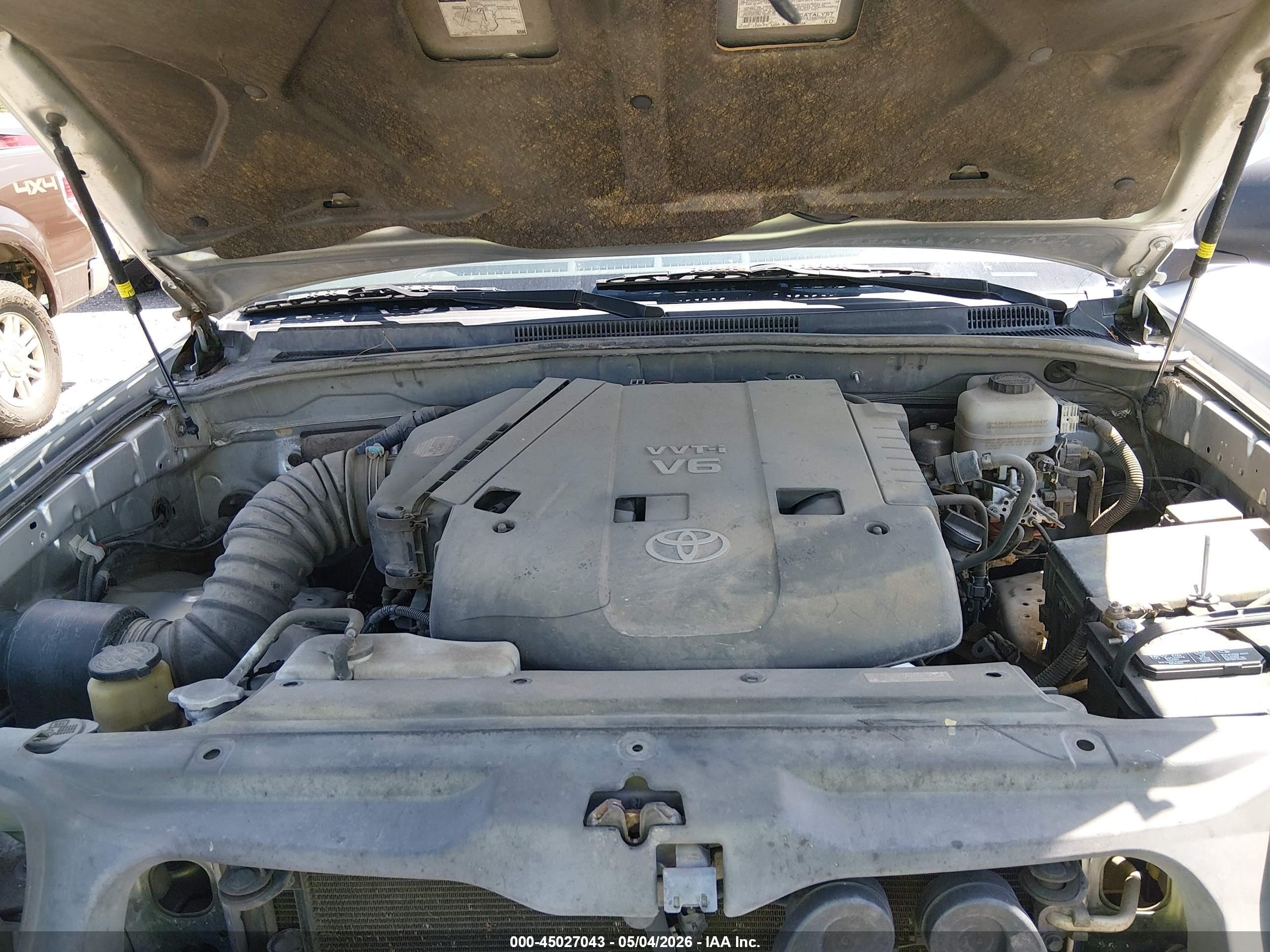 2006 Toyota 4runner Sr5 V6 Silver vin: JTEZU14R460073144