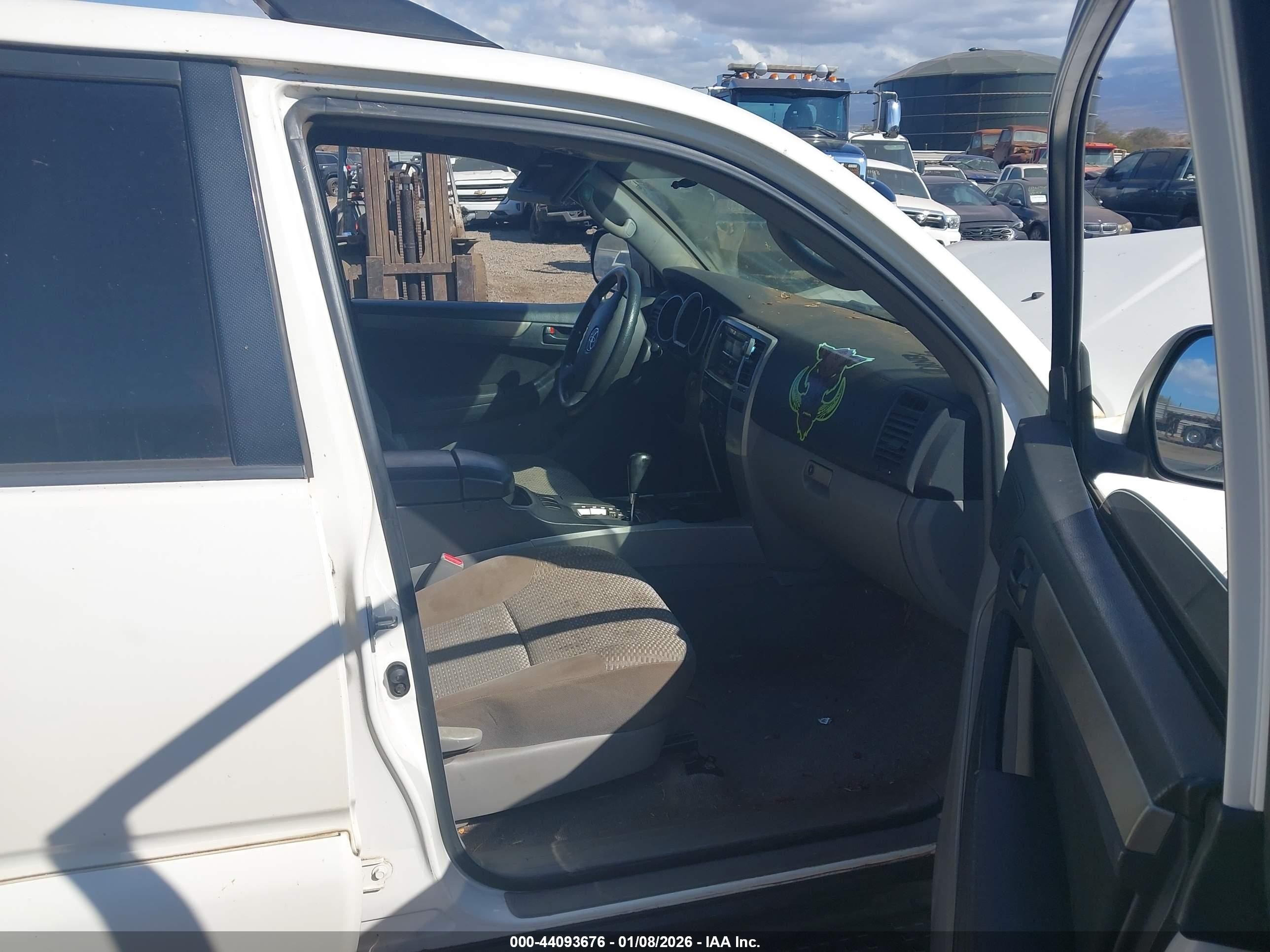 2006 Toyota 4runner Sr5 Sport V6/sr5 V6 White vin: JTEZU14R460079882