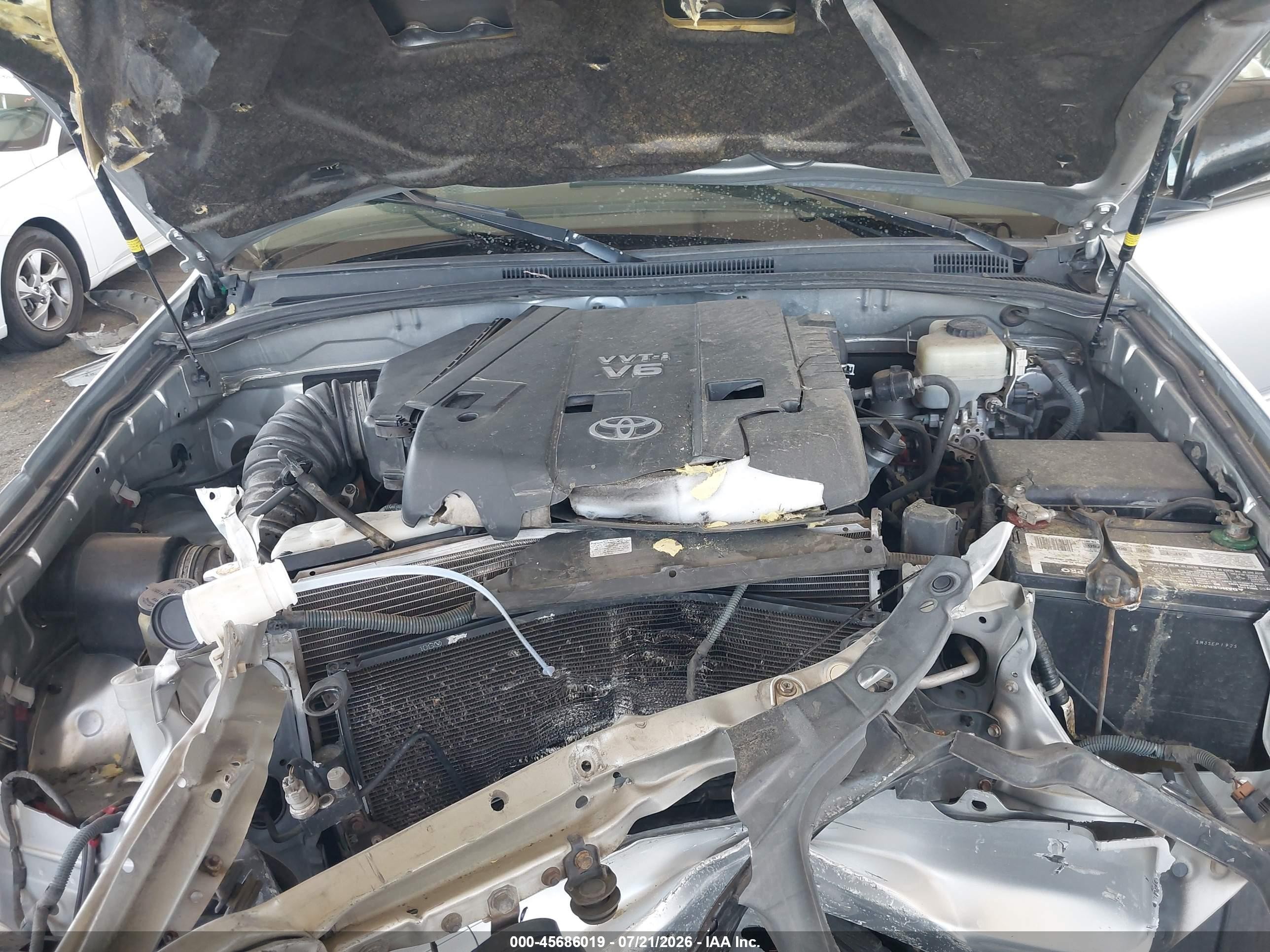 2006 Toyota 4runner Sr5 V6 Silver vin: JTEZU14R468048844