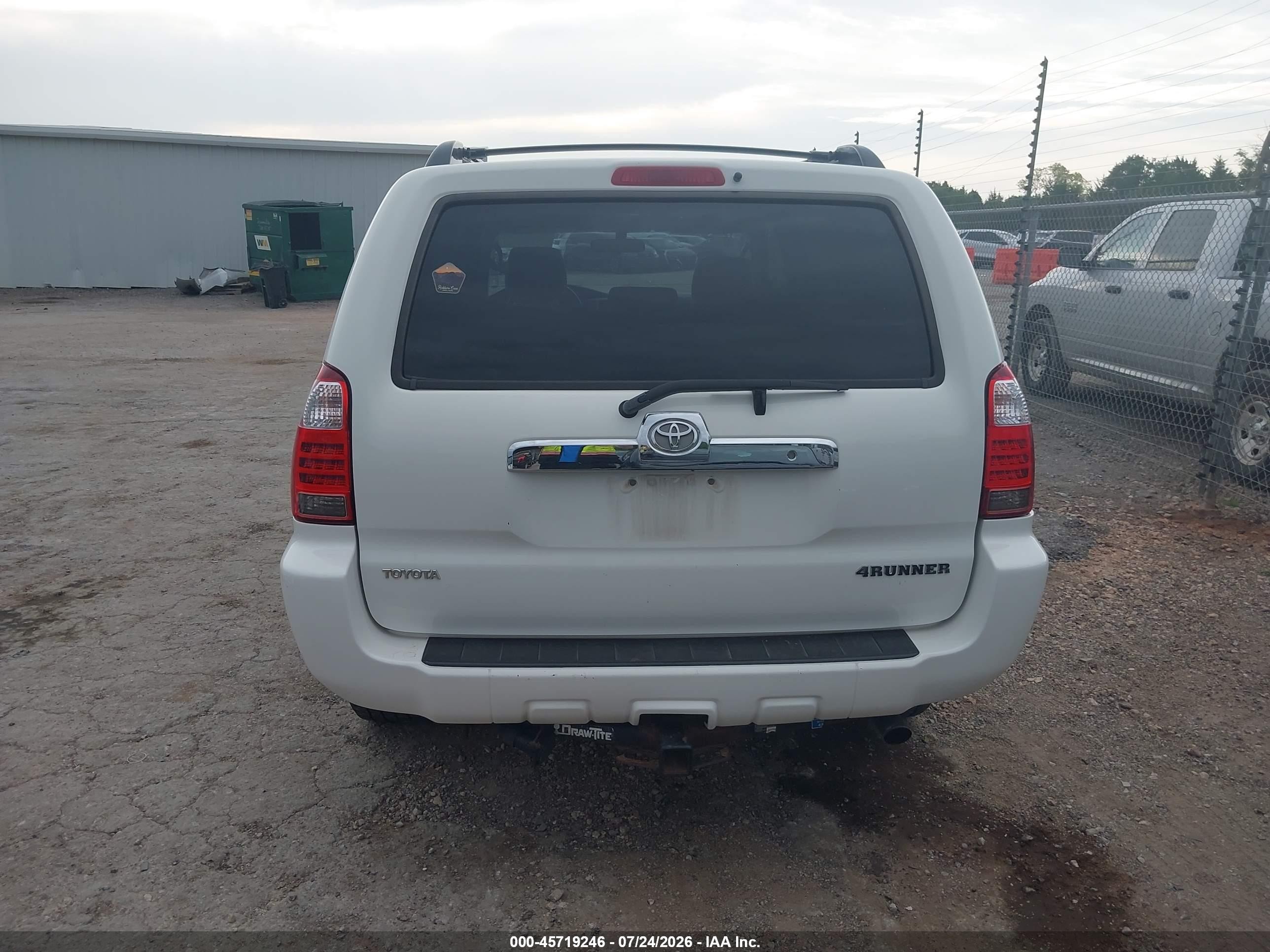 2008 Toyota 4runner Sr5 V6 White vin: JTEZU14R48K019012