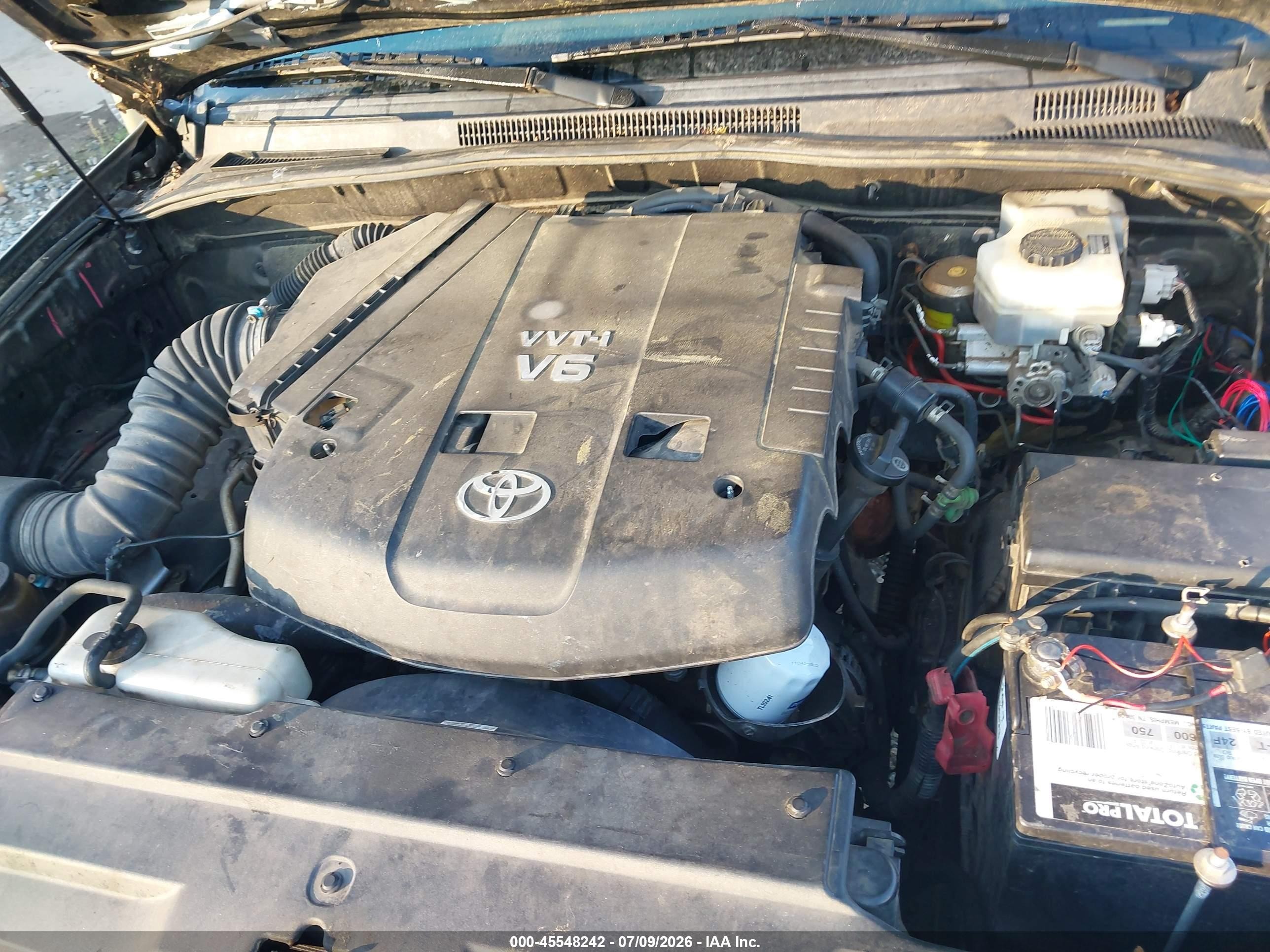 2004 Toyota 4runner Sr5 V6 Gold vin: JTEZU14R540029702