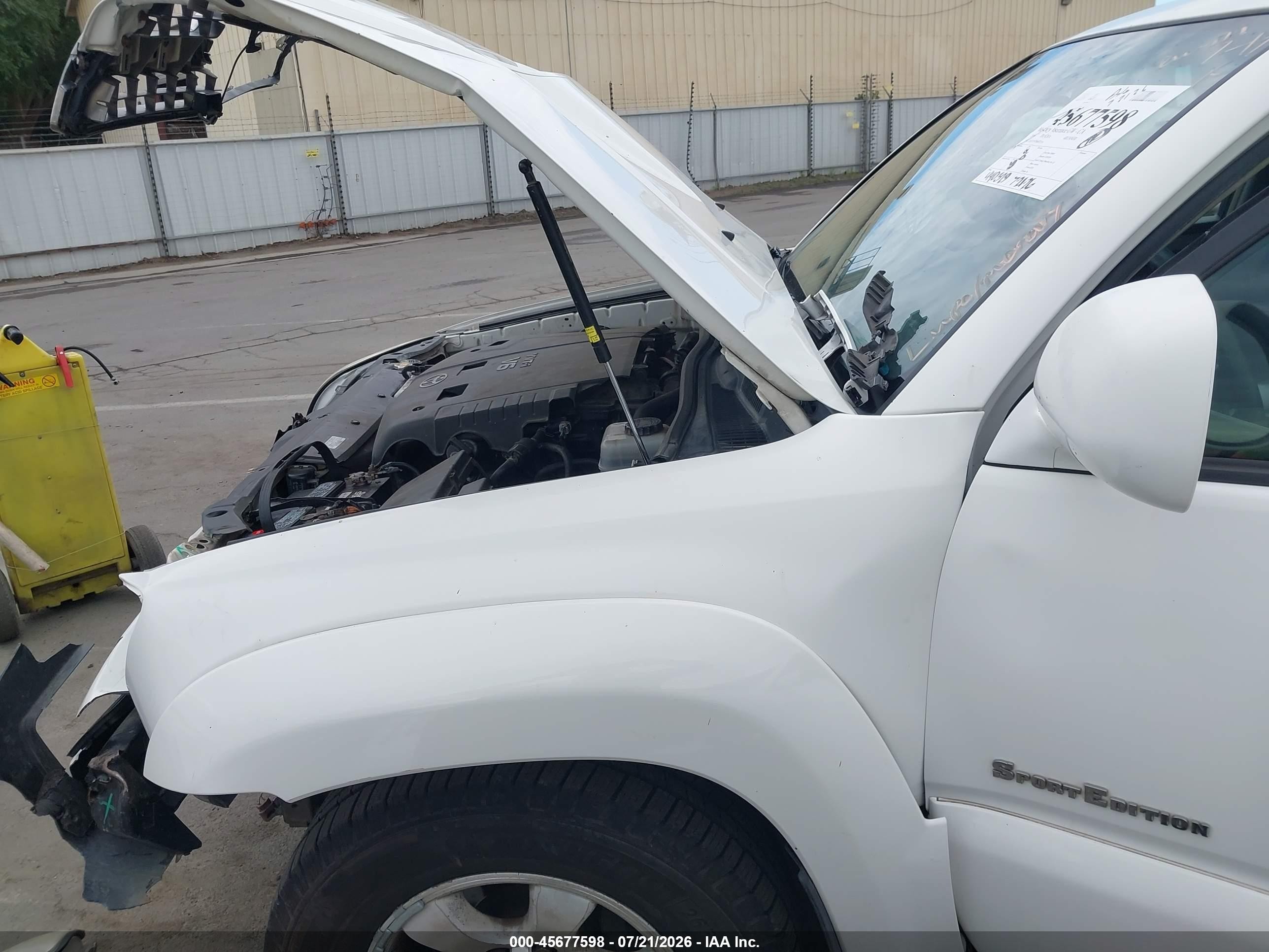 2006 Toyota 4runner Sr5 Sport V6 White vin: JTEZU14R560073556