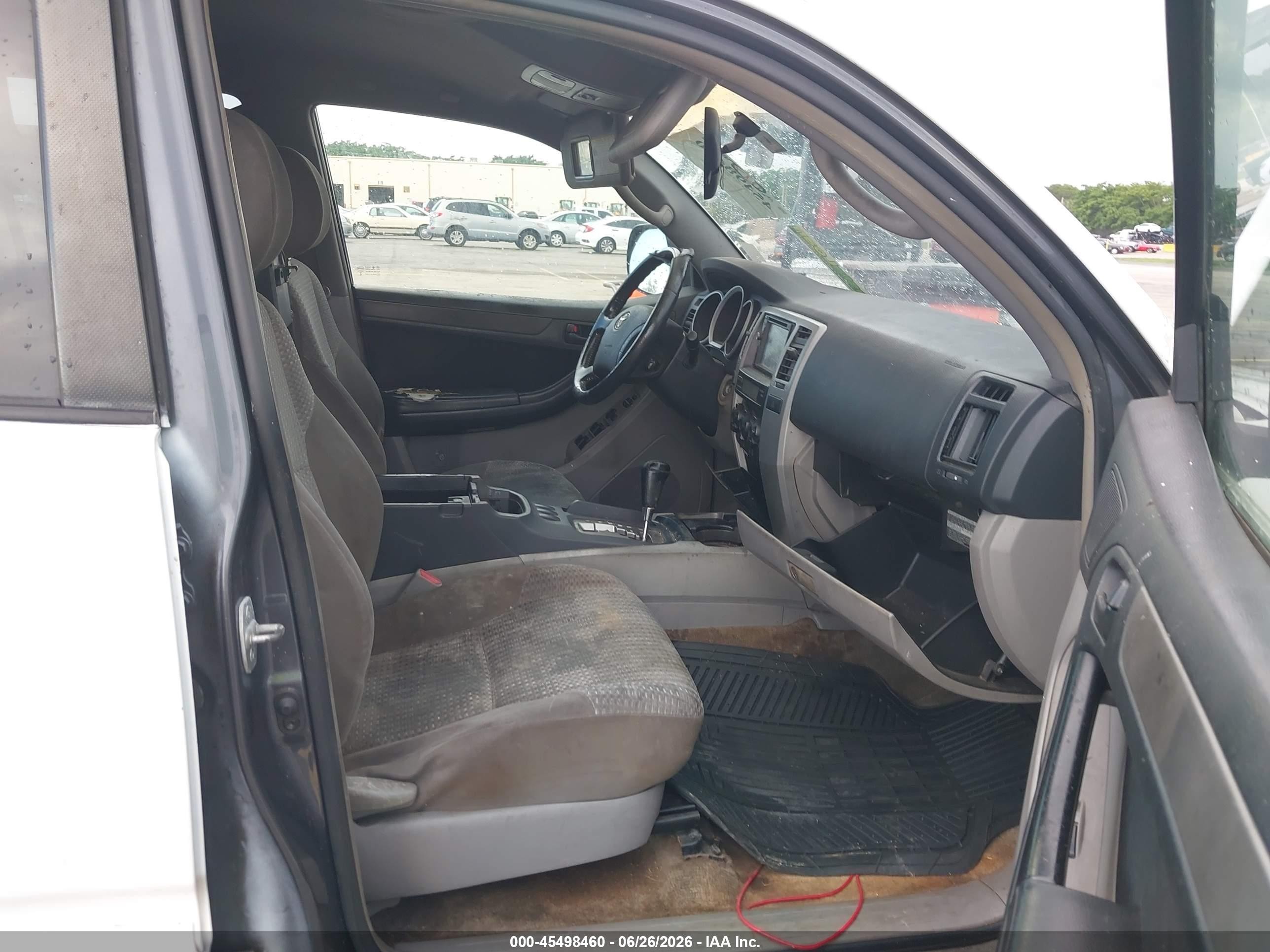 2006 Toyota 4runner Sr5 V6 Белый vin: JTEZU14R568045371