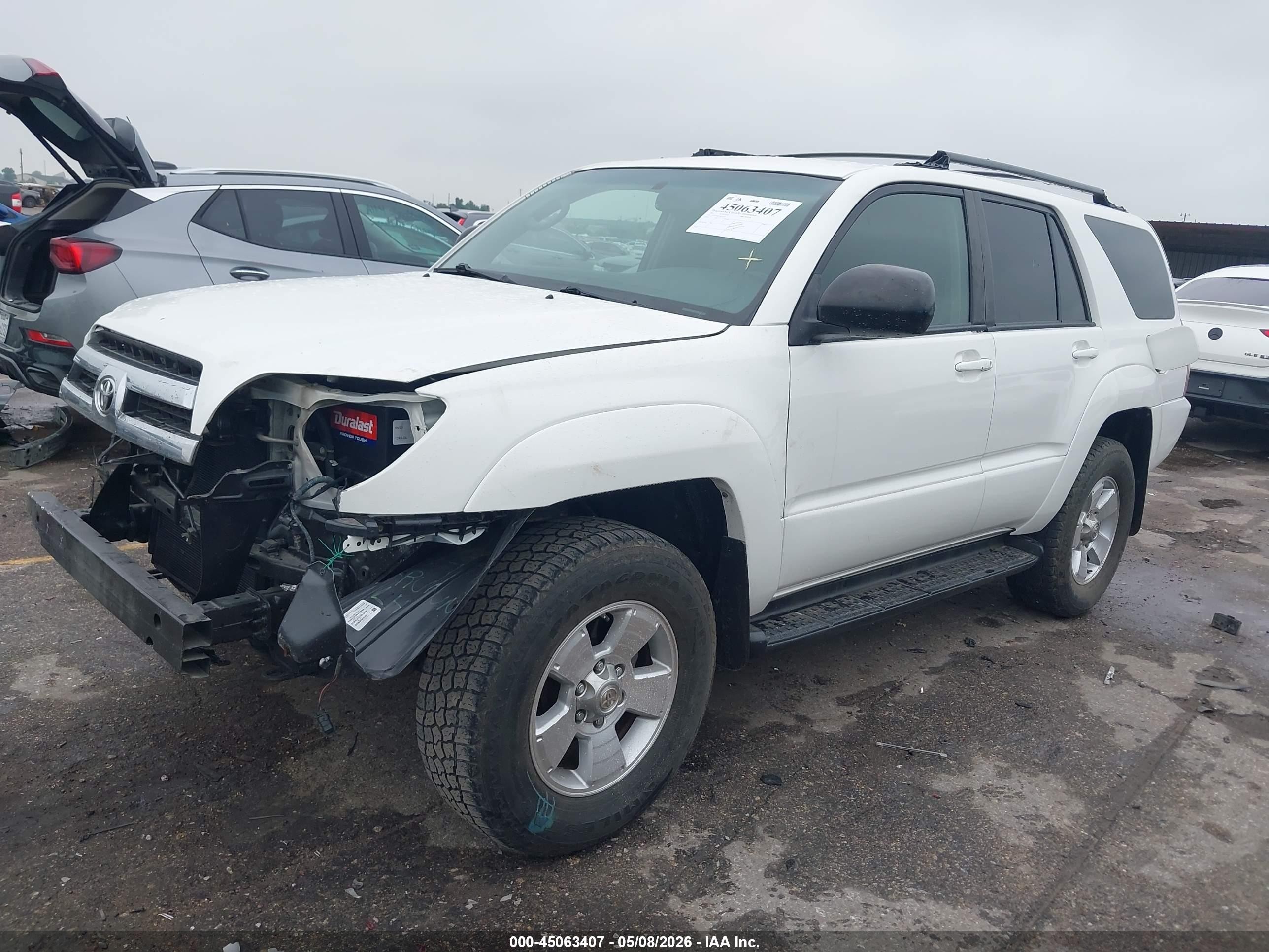 2005 Toyota 4runner Sr5 V6 White vin: JTEZU14R750052349