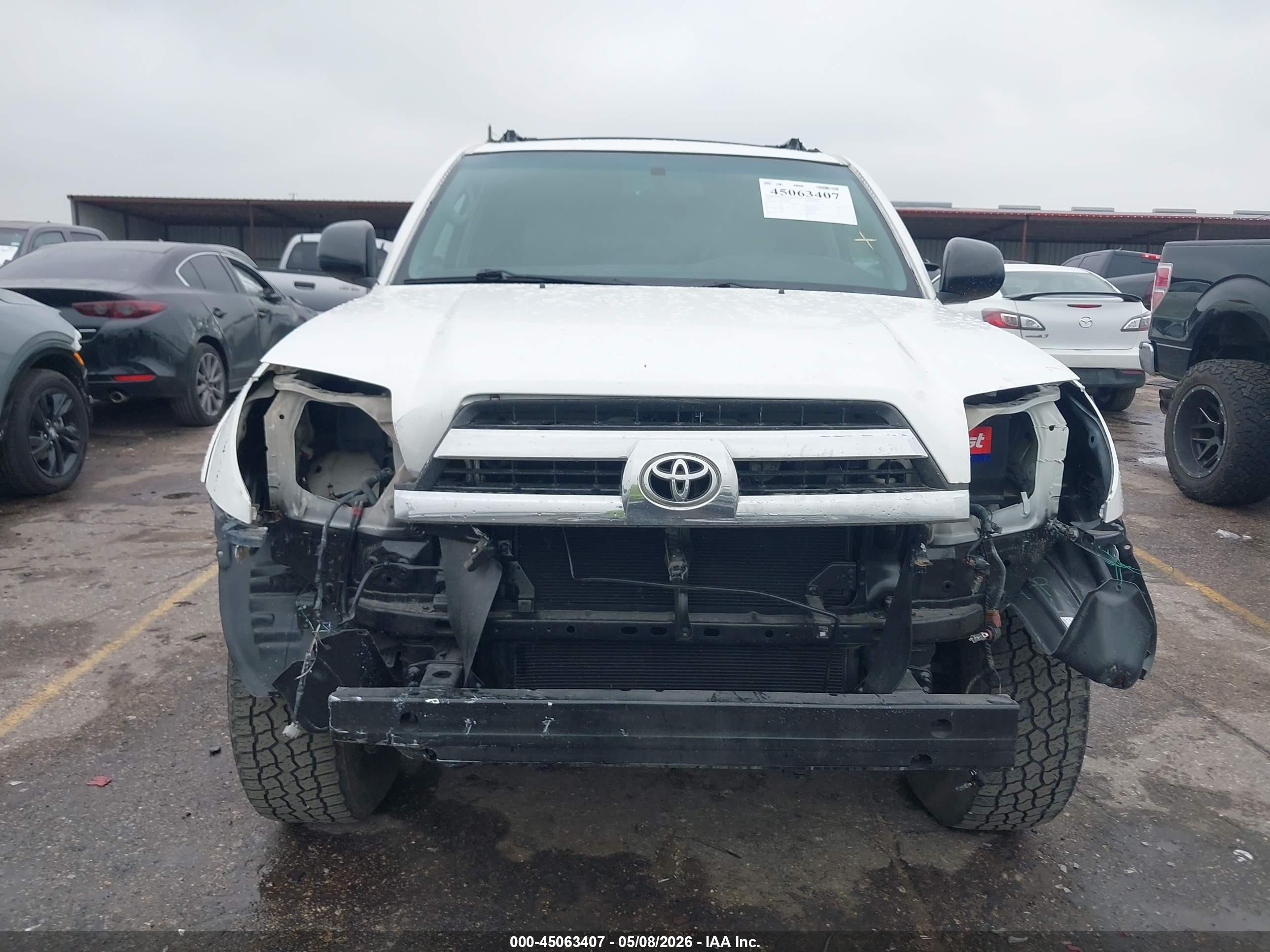 2005 Toyota 4runner Sr5 V6 White vin: JTEZU14R750052349